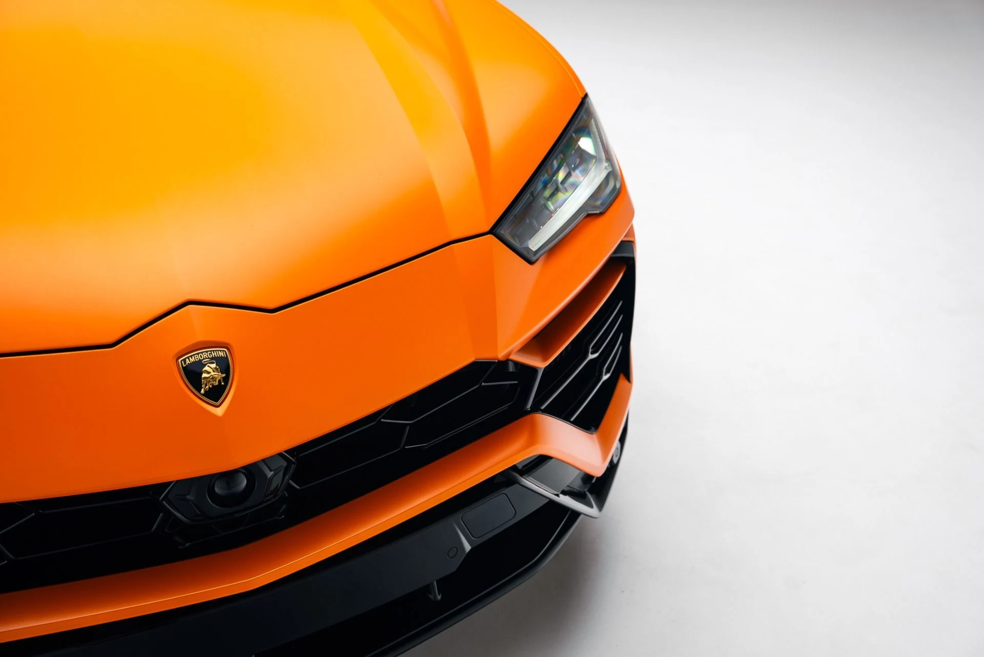 mph007_3929124087_Used_2022_Lamborghini_Urus_1765496956_92b63db16e