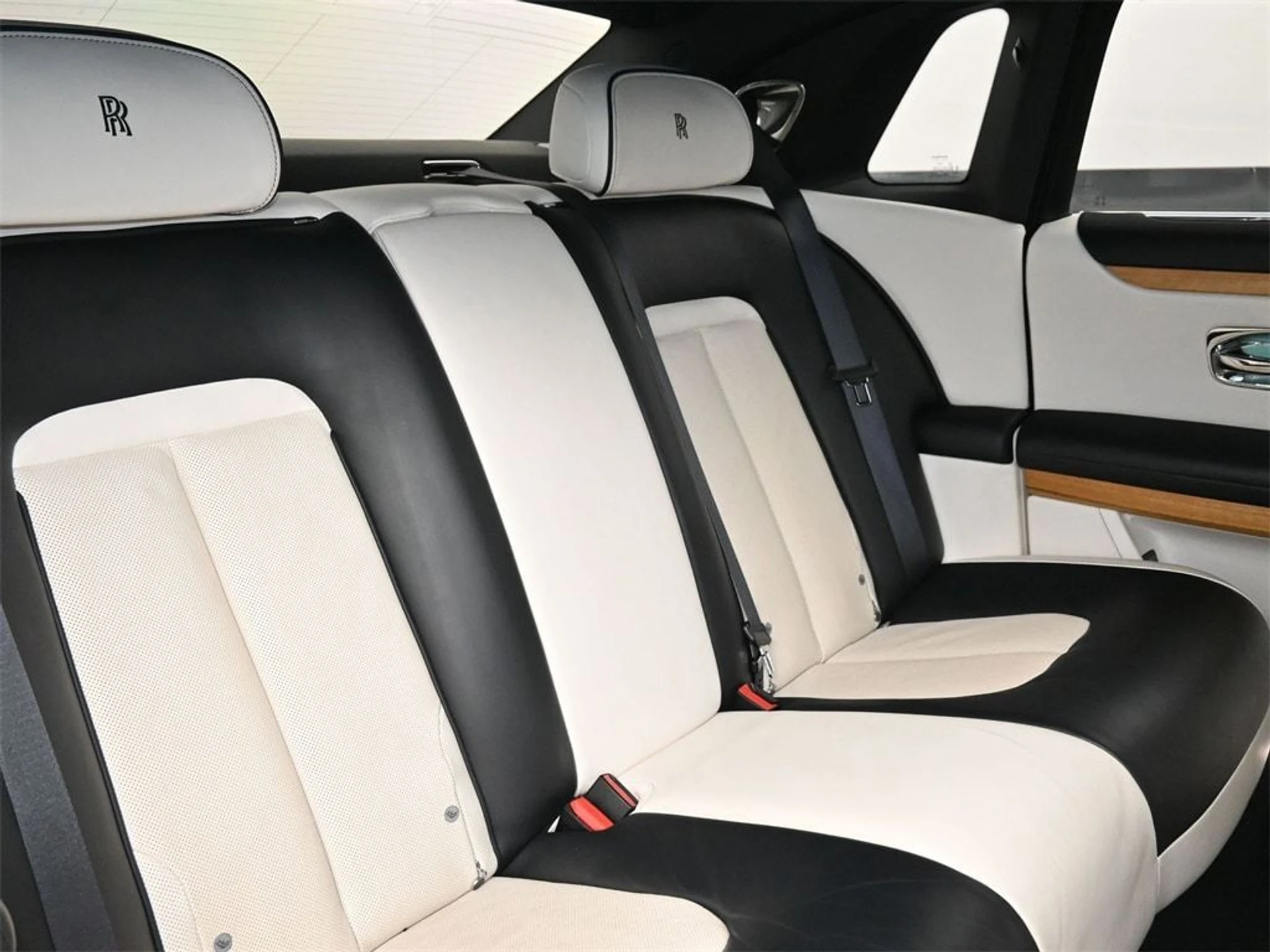 mph007_3932402111_7e87abbdccd5e500d77c2473d8979616x_4c7c78167d