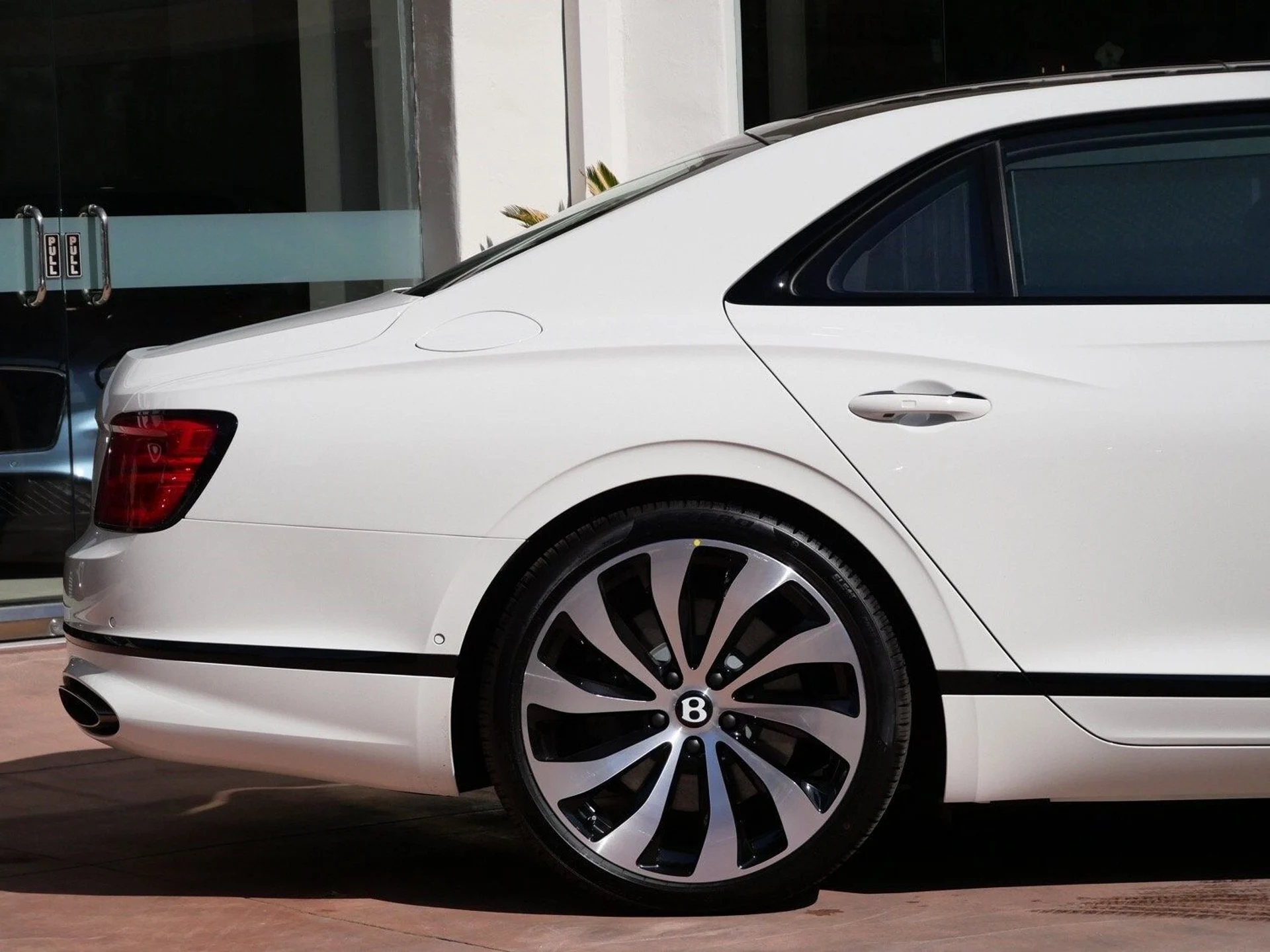 mph007_3933456446_1121c256b81bc48a28678403157b9128x_6f41ee0740