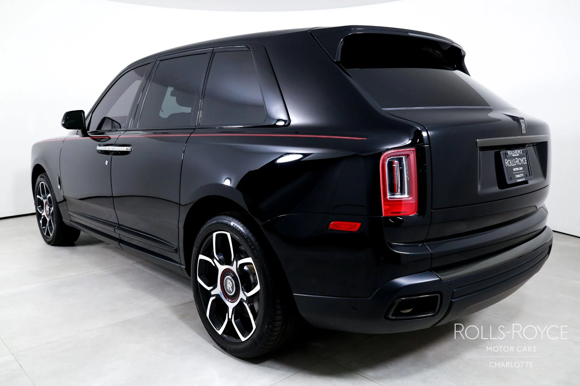 mph007_3939992225_Used_2020_Rolls_Royce_Cullinan_Black_Badge_1760478762_b79063270d