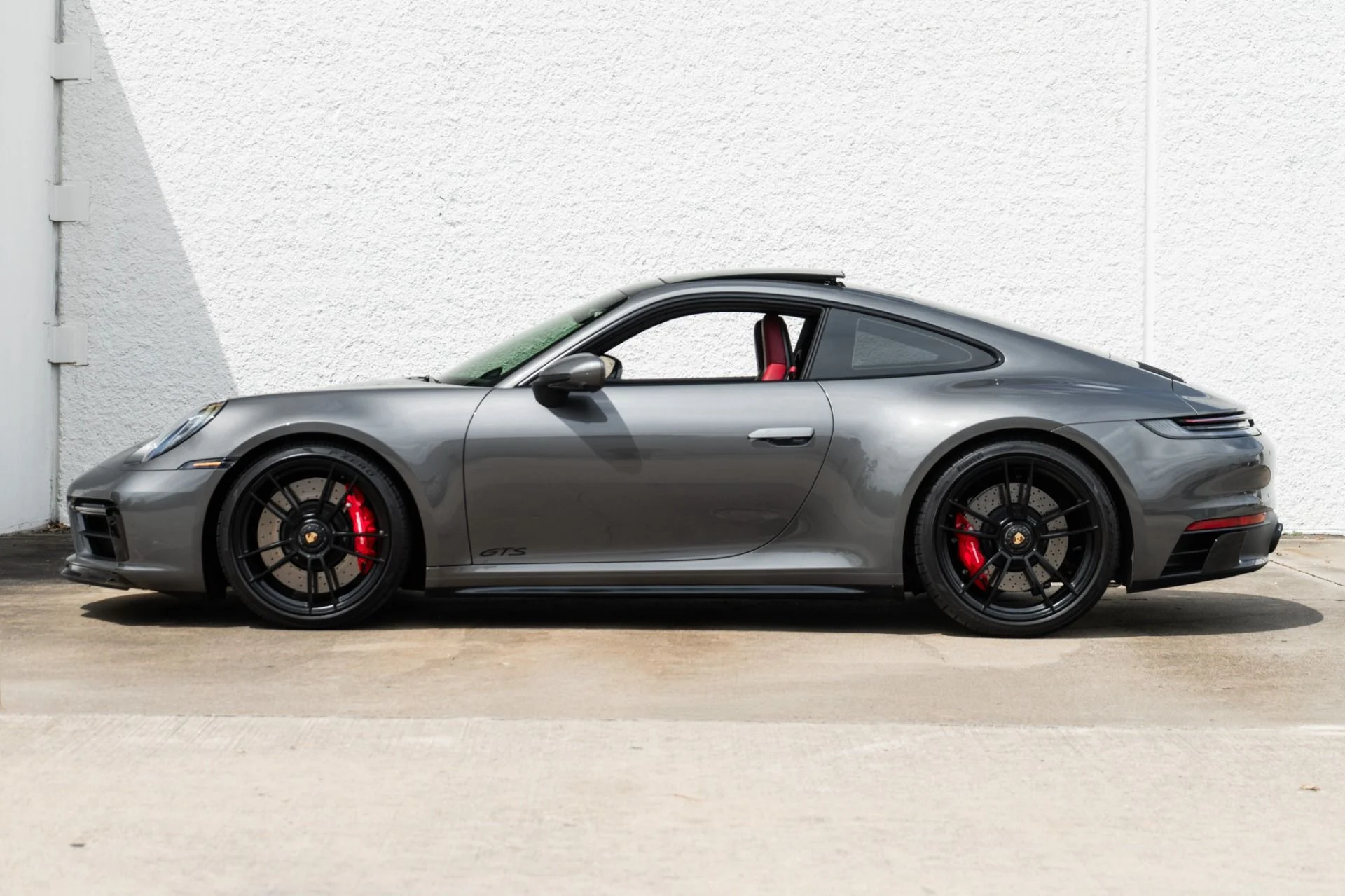 mph007_3940388902_Used_2024_Porsche_911_Carrera_4_GTS_1788372630_7a5e0c97b5