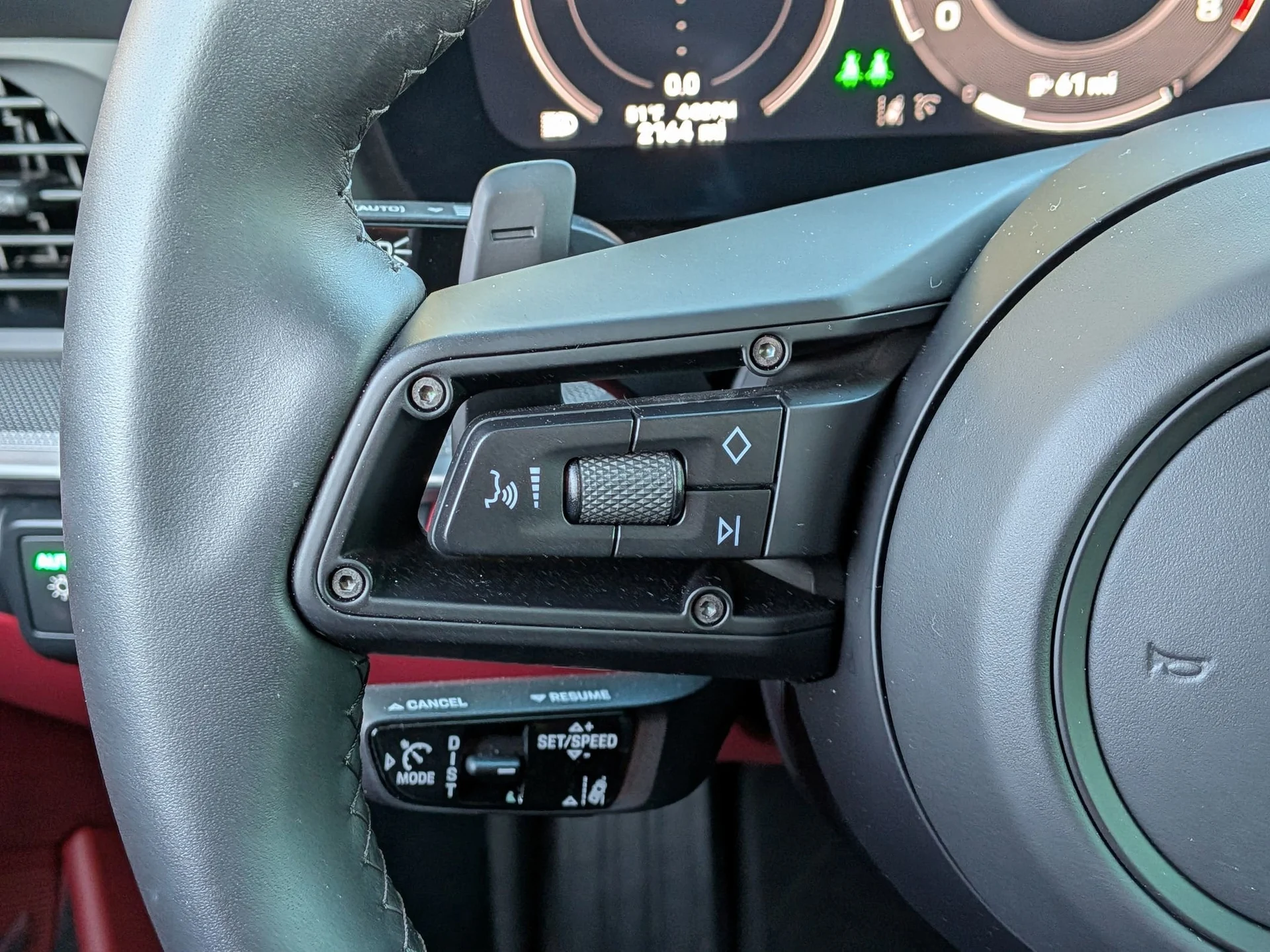 mph007_3944721060_93713c1e7adbf29b638e8d338c6d256ex_55780002ce