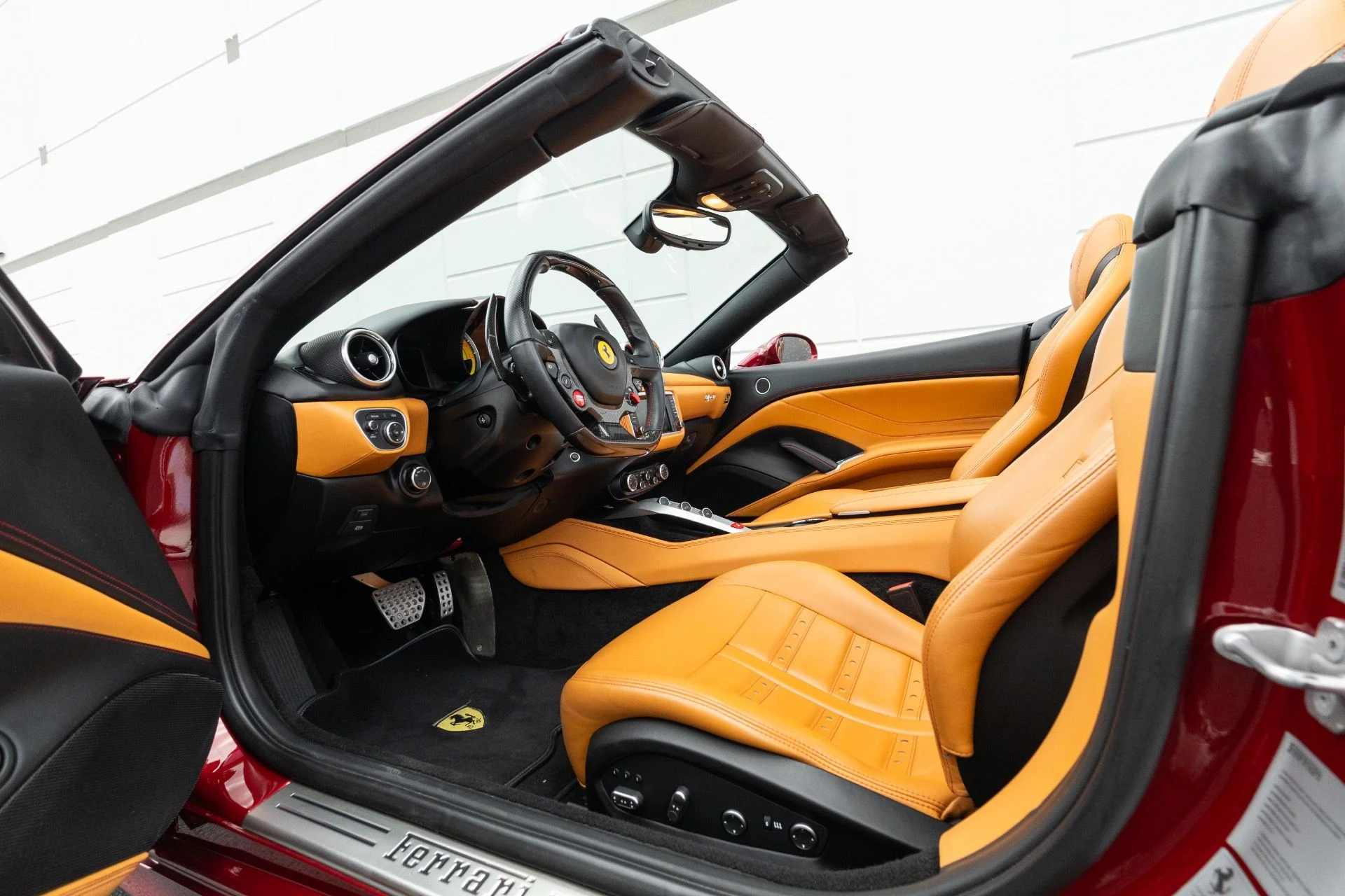 mph007_3944789000_Used_2015_Ferrari_California_T_1773337239_aa6cd5b575