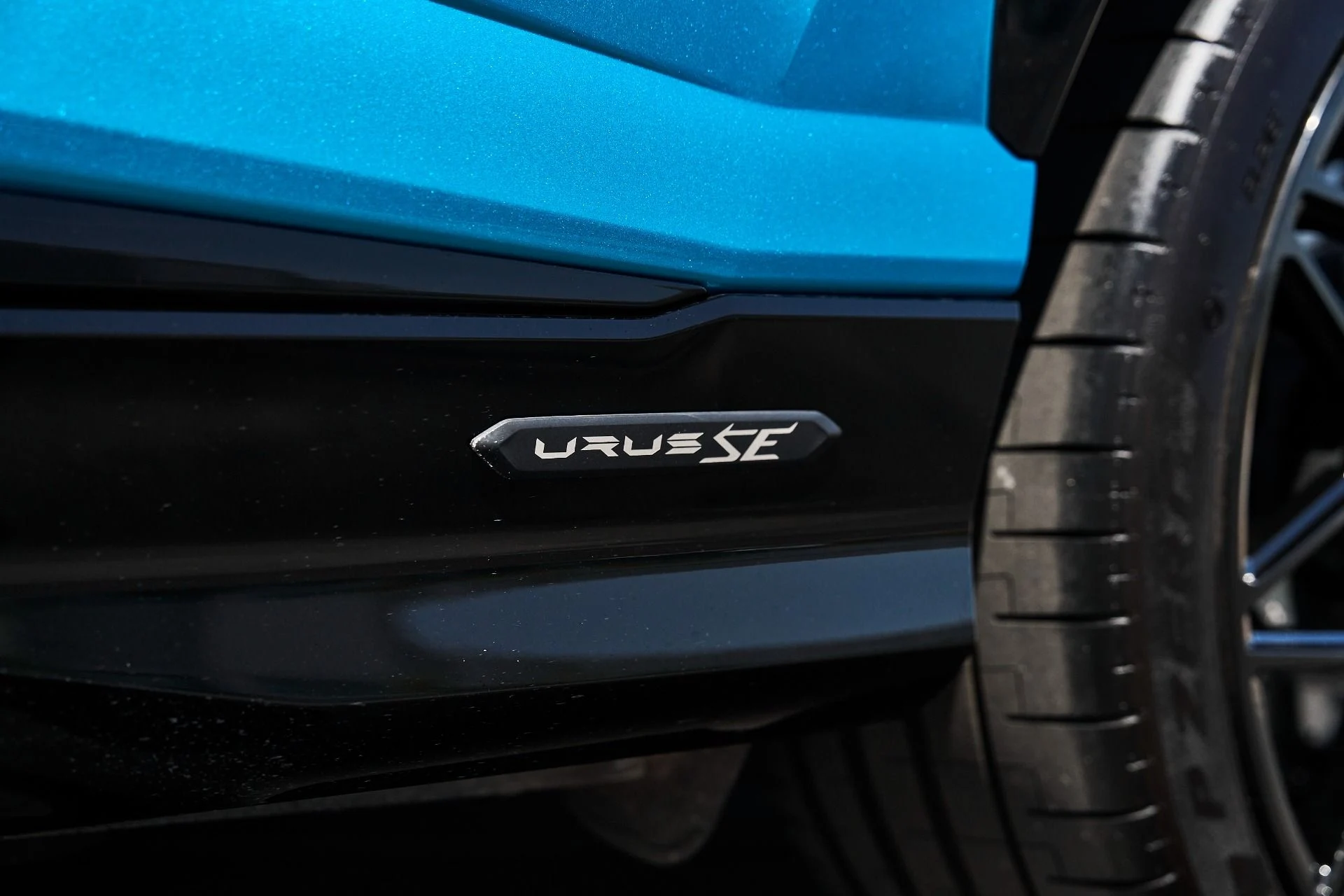 mph007_3949622050_Used_2025_Lamborghini_Urus_SE_1781314169_7088a44df5