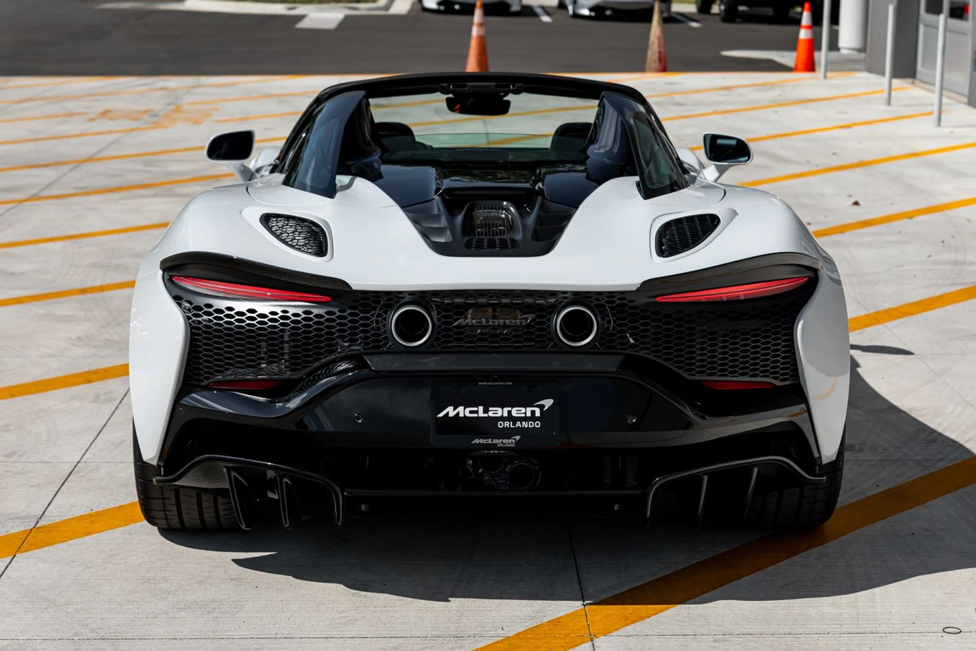 mph007_3957880362_New_2025_Mc_Laren_Artura_Spider_024aba187f