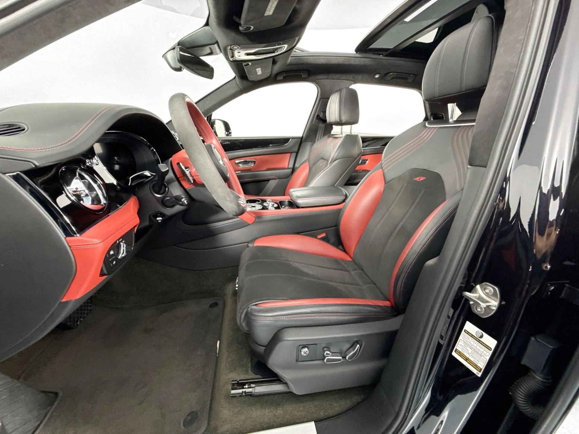 mph007_397208413_Used_2022_Bentley_Bentayga_S_V8_1785194985_46aa140ce8