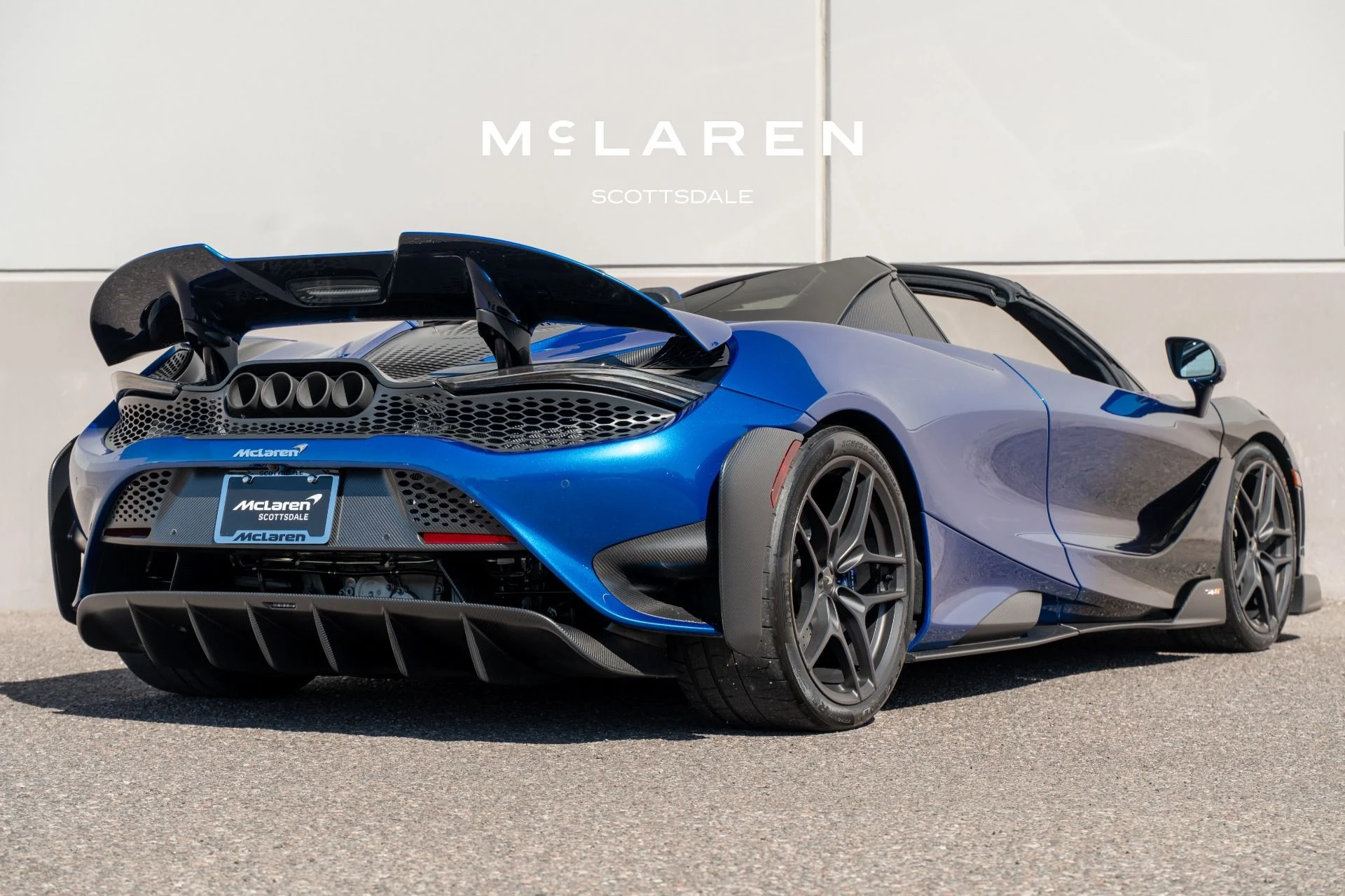 mph007_3972321419_Used_2022_MCLAREN_765_LT_SPIDER_1792171730_3ea7e26bd1