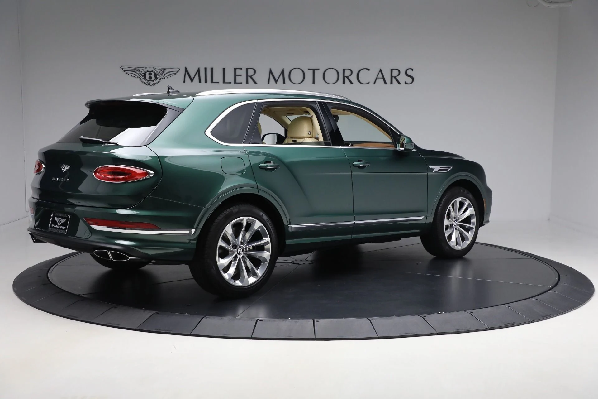 mph007_3982076989_Used_2023_Bentley_Bentayga_V8_bcb4749dbd
