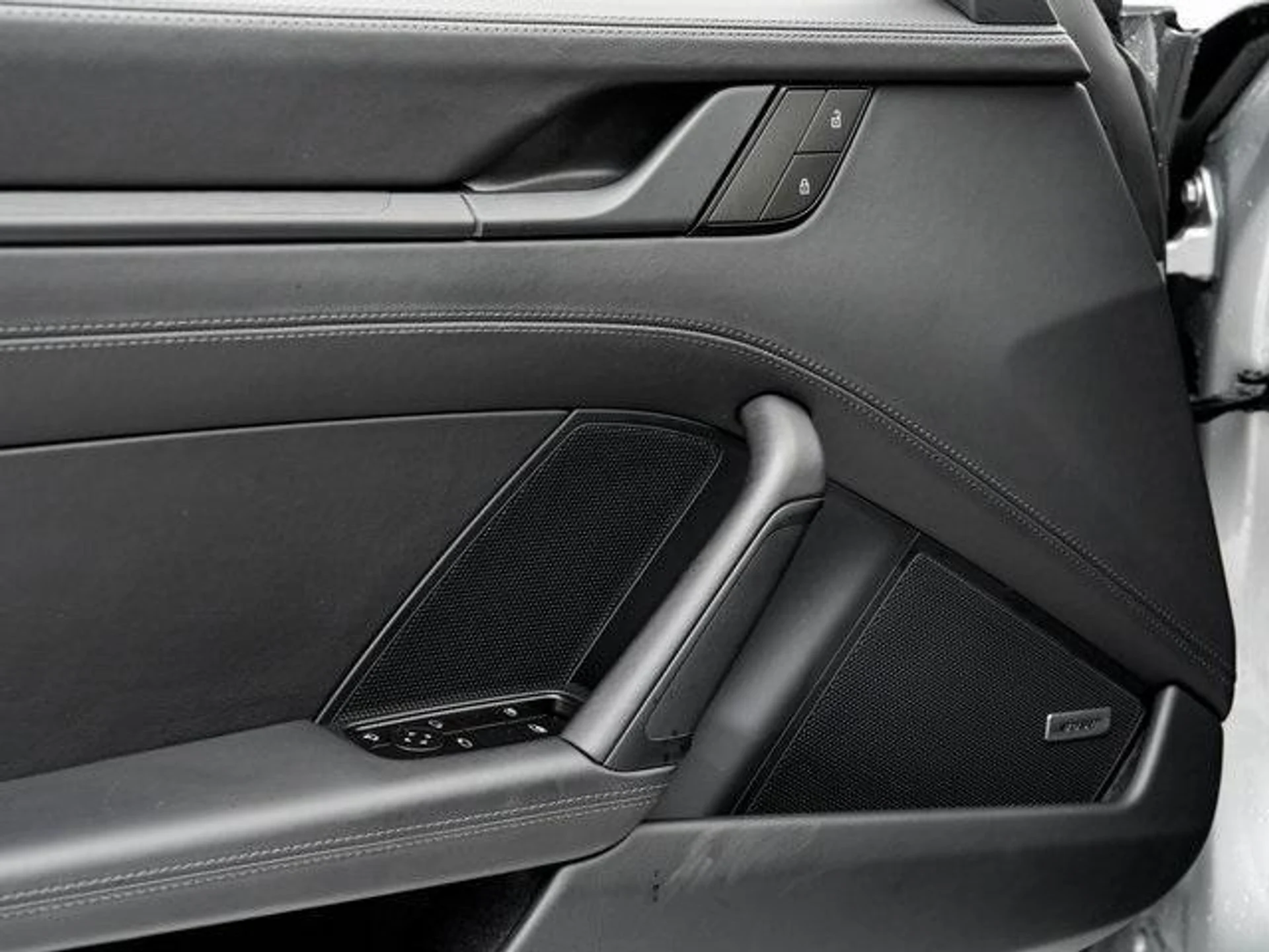 mph007_3986588519_8g2_BR_7_Oc_TA_AV_Iz_Myu_Njj_Jpm9_E_a6dc410a38