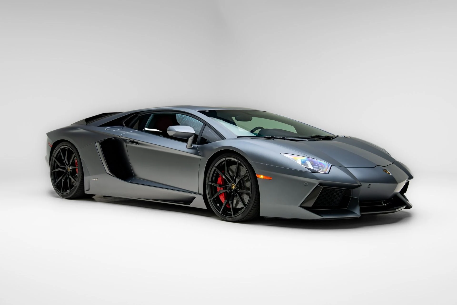 mph007_3988554410_Used_2015_Lamborghini_Aventador_LP_700_4_1778261786_9c60757eda