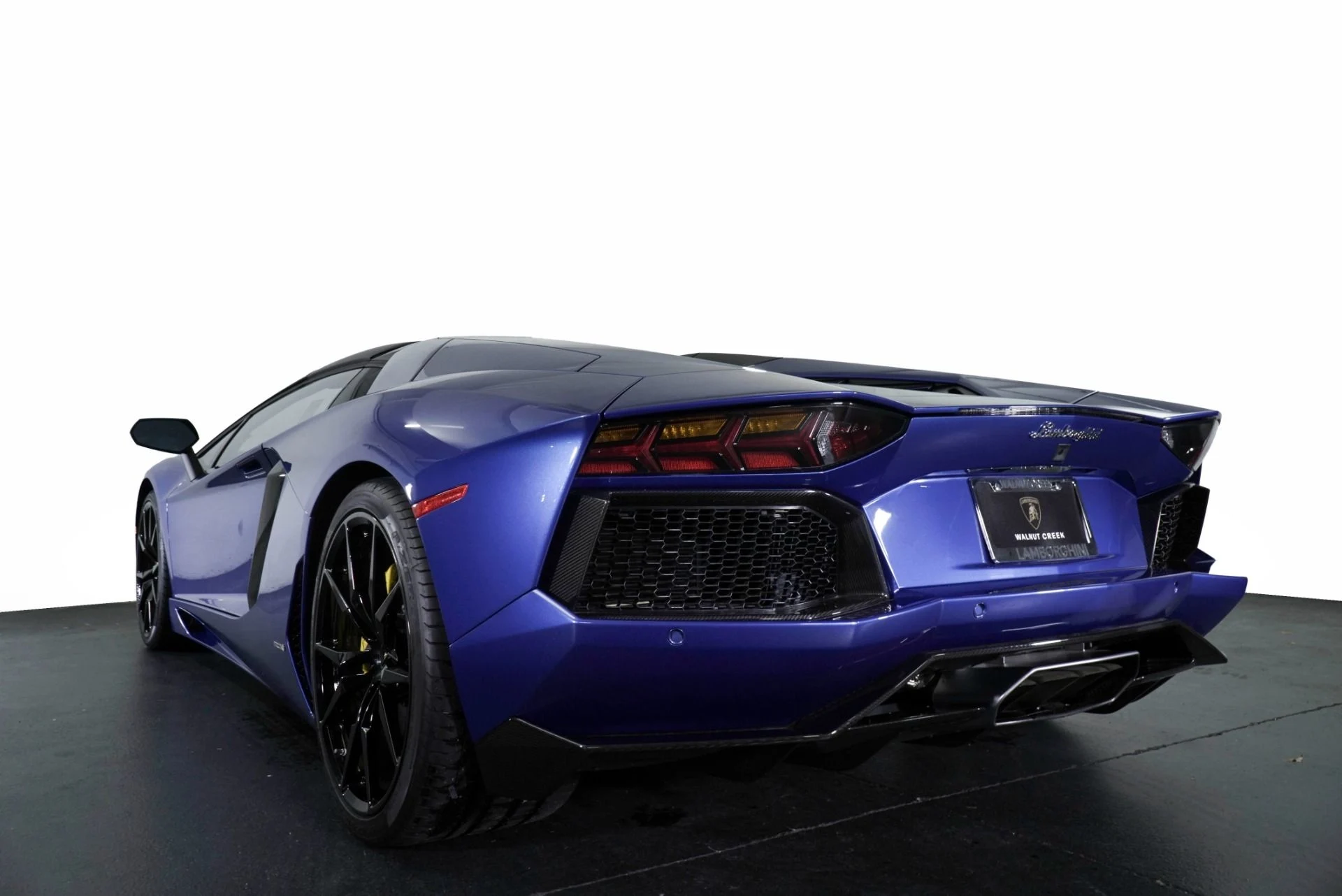 mph007_3992160111_Used_2016_Lamborghini_Aventador_LP_700_4_1767895159_a182808268