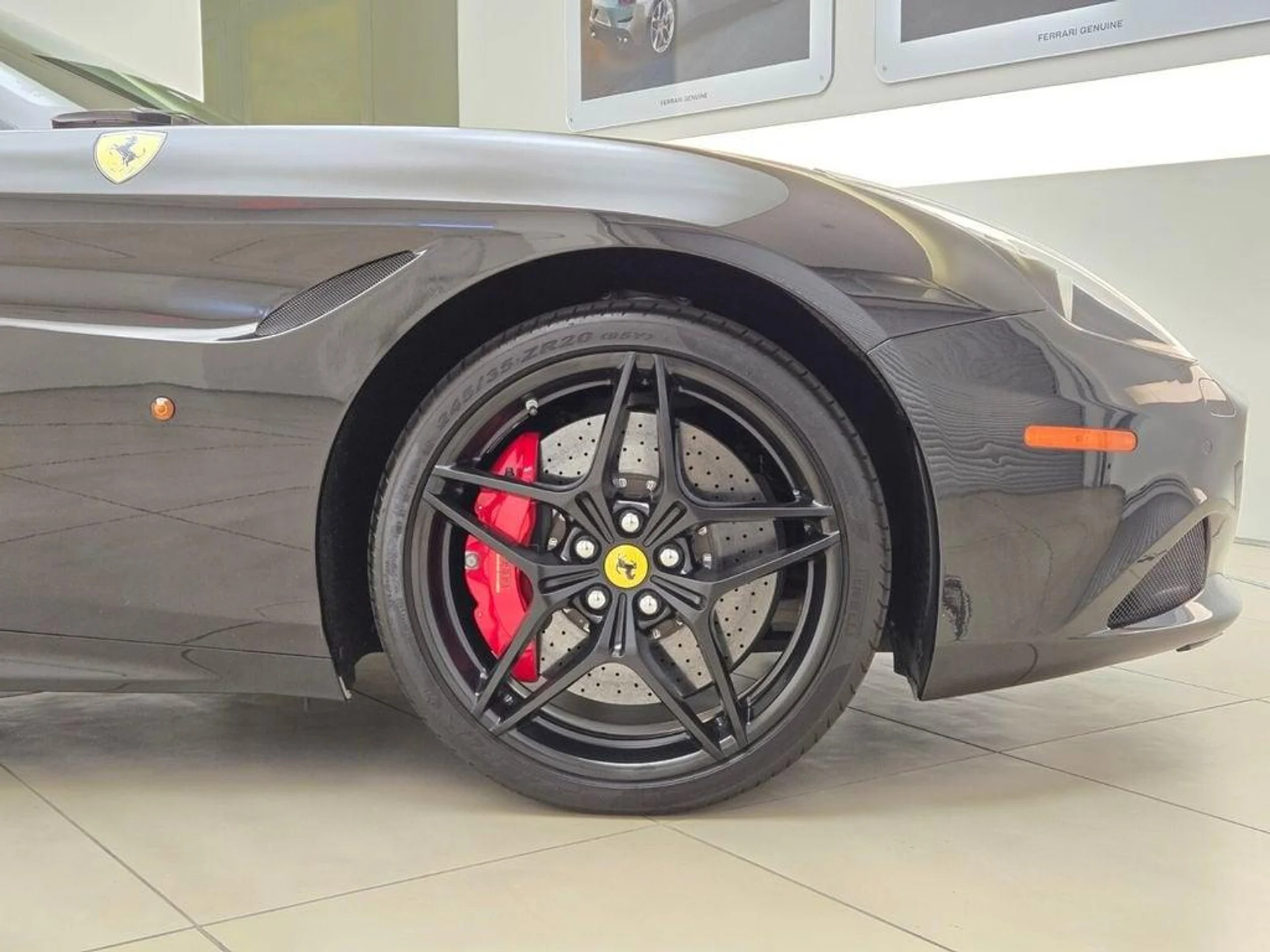 mph007_3992570121_Used_2015_Ferrari_California_T_1776503250_a6dcf0fb22