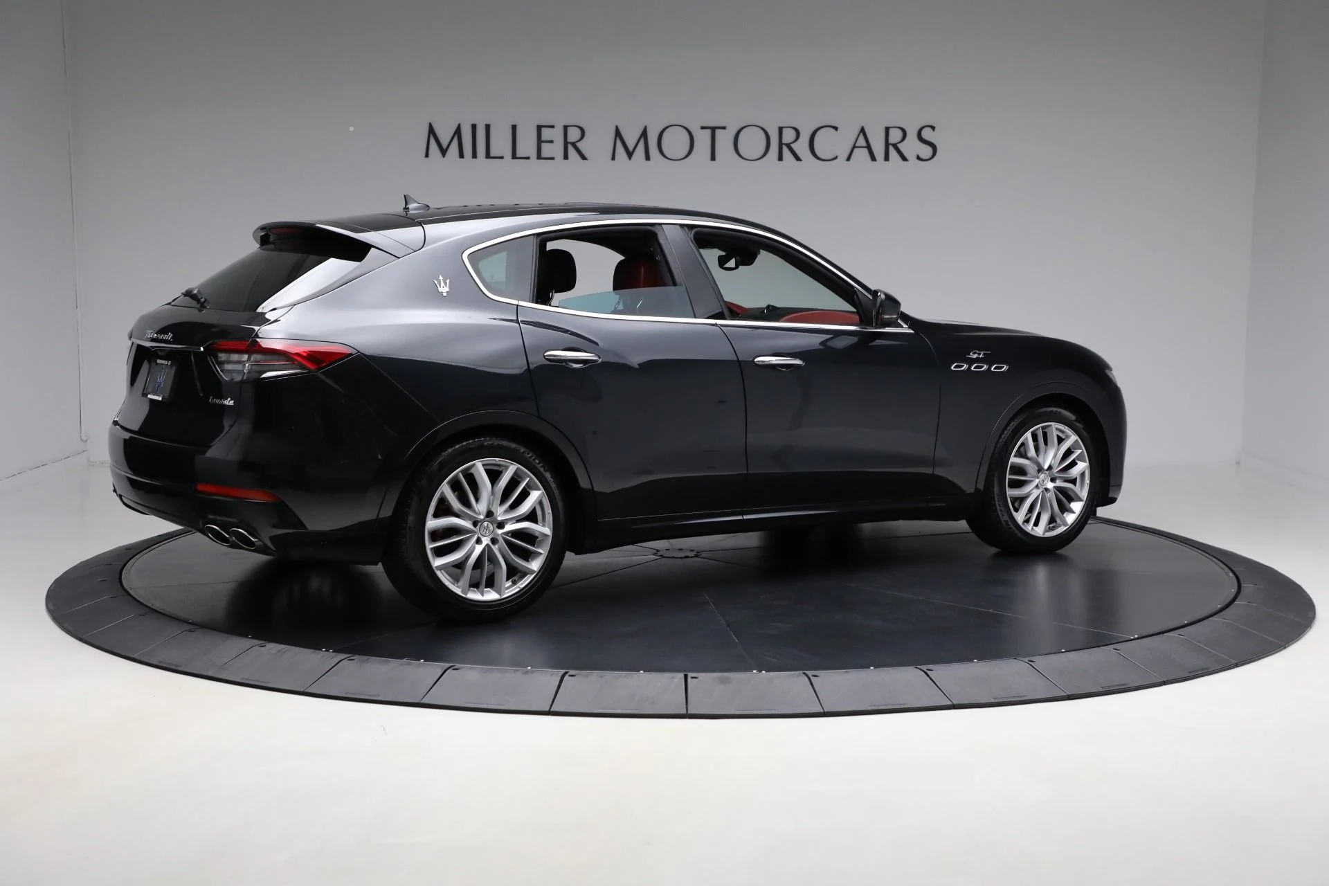 mph007_3998983550_Used_2022_Maserati_Levante_GT_1407c087a4