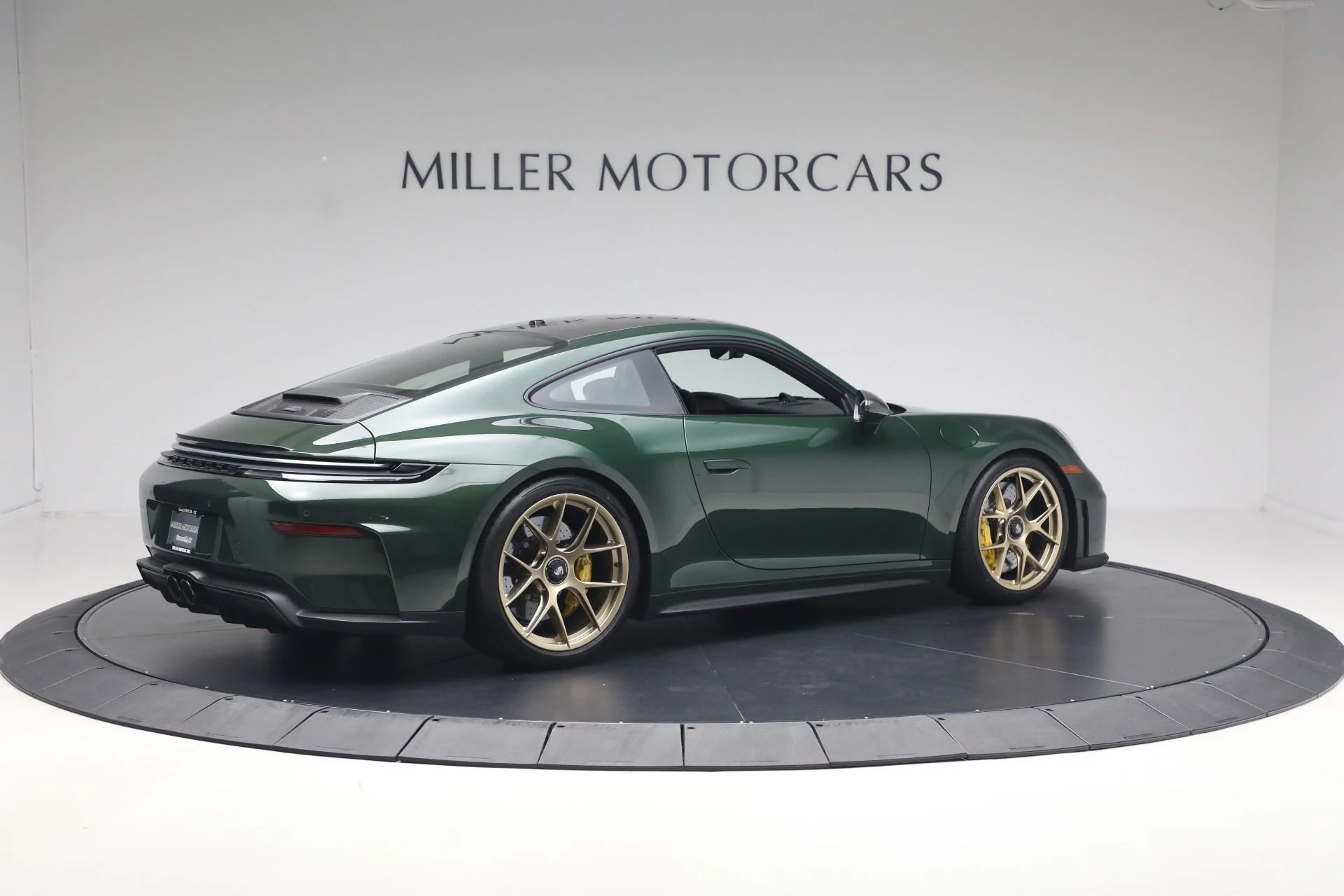 mph007_4010079710_Used_2026_Porsche_911_GT_3_Touring_1782409830_1686cc0702