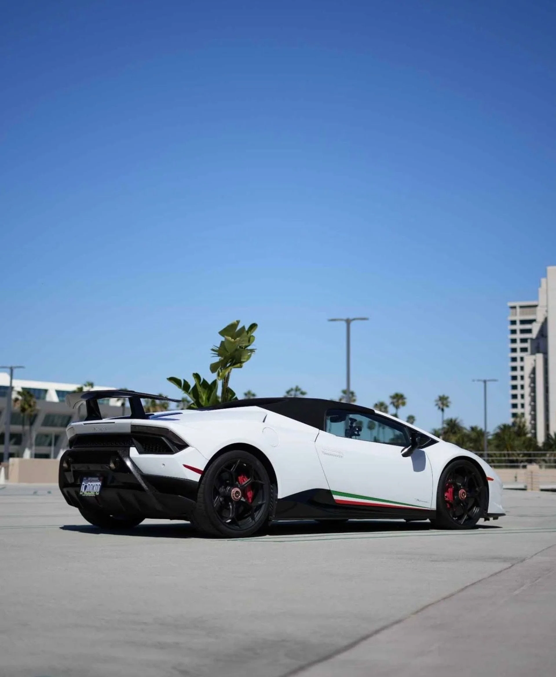 mph007_4020052012_Used_2018_Lamborghini_Huracan_LP_640_4_Performante_Spyder_1776111575_d8fab1e3fd