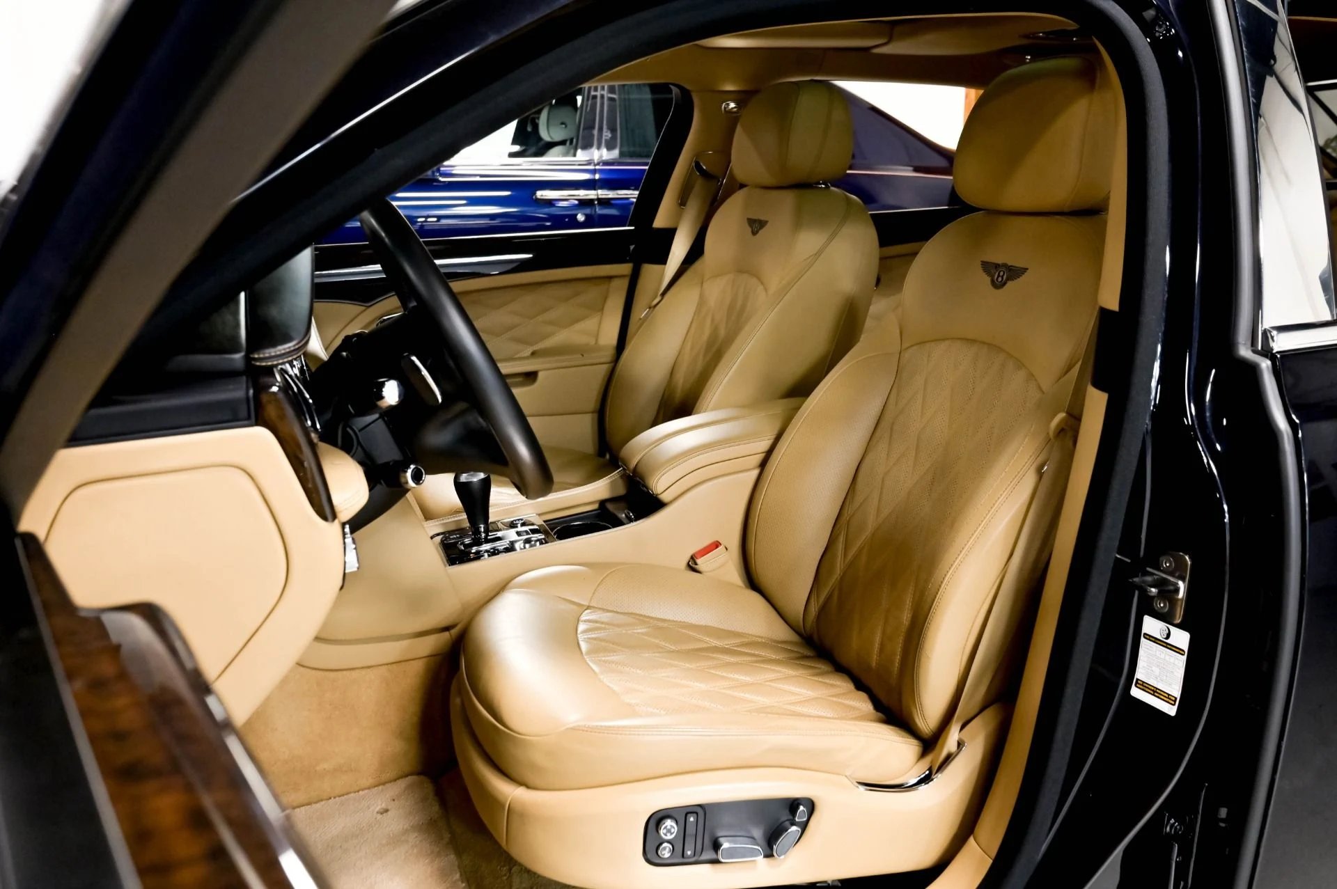 mph007_4020104170_Used_2017_Bentley_Mulsanne_1782570878_8409bef61b