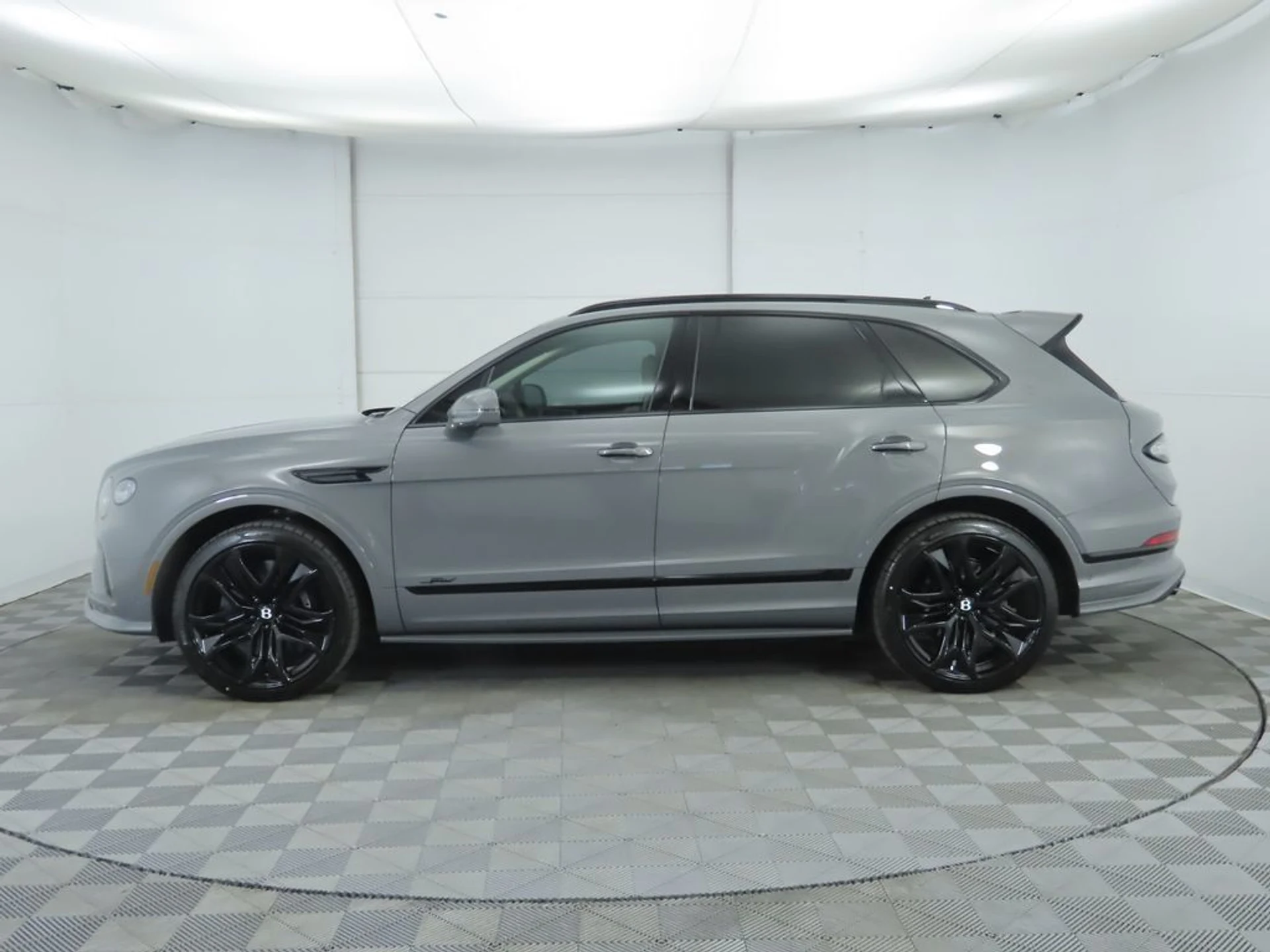 mph007_4020833495_new_2026_bentley_bentayga_8119_22950936_8_1024_0edb59e320