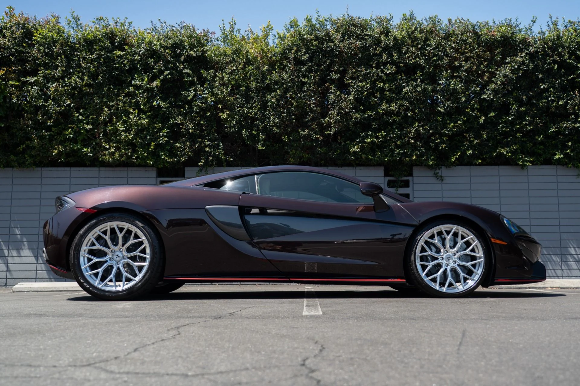 mph007_402352861_Used_2016_Mc_Laren_570_S_1757091575_86e8d7e63f