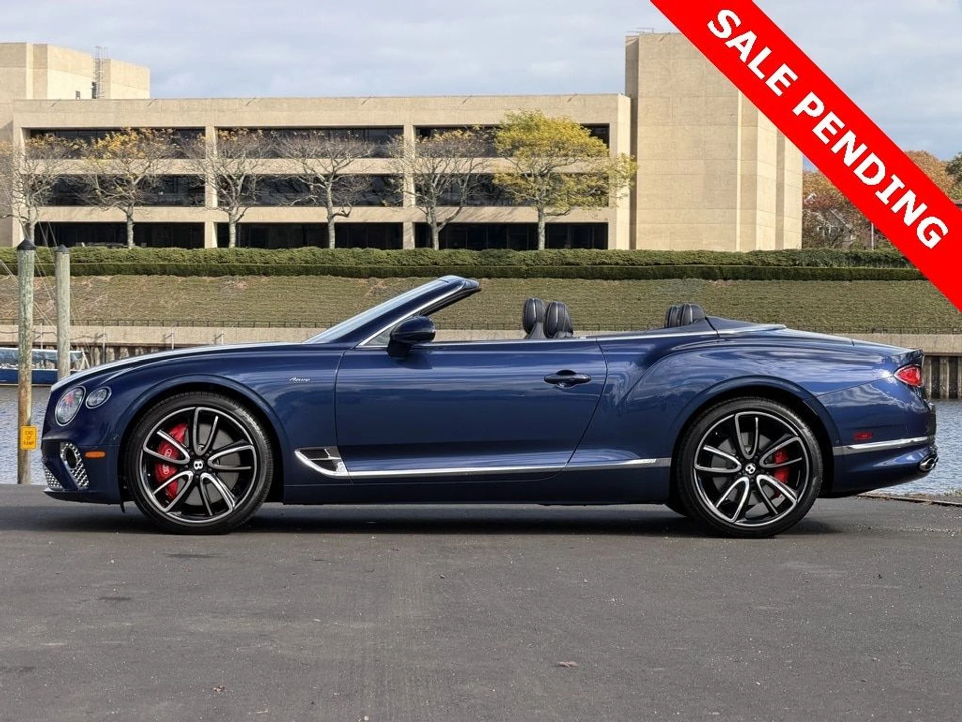 mph007_4025955818_82ca03fd38ec22000214da5159c13d31x_d8c3c3c4f7