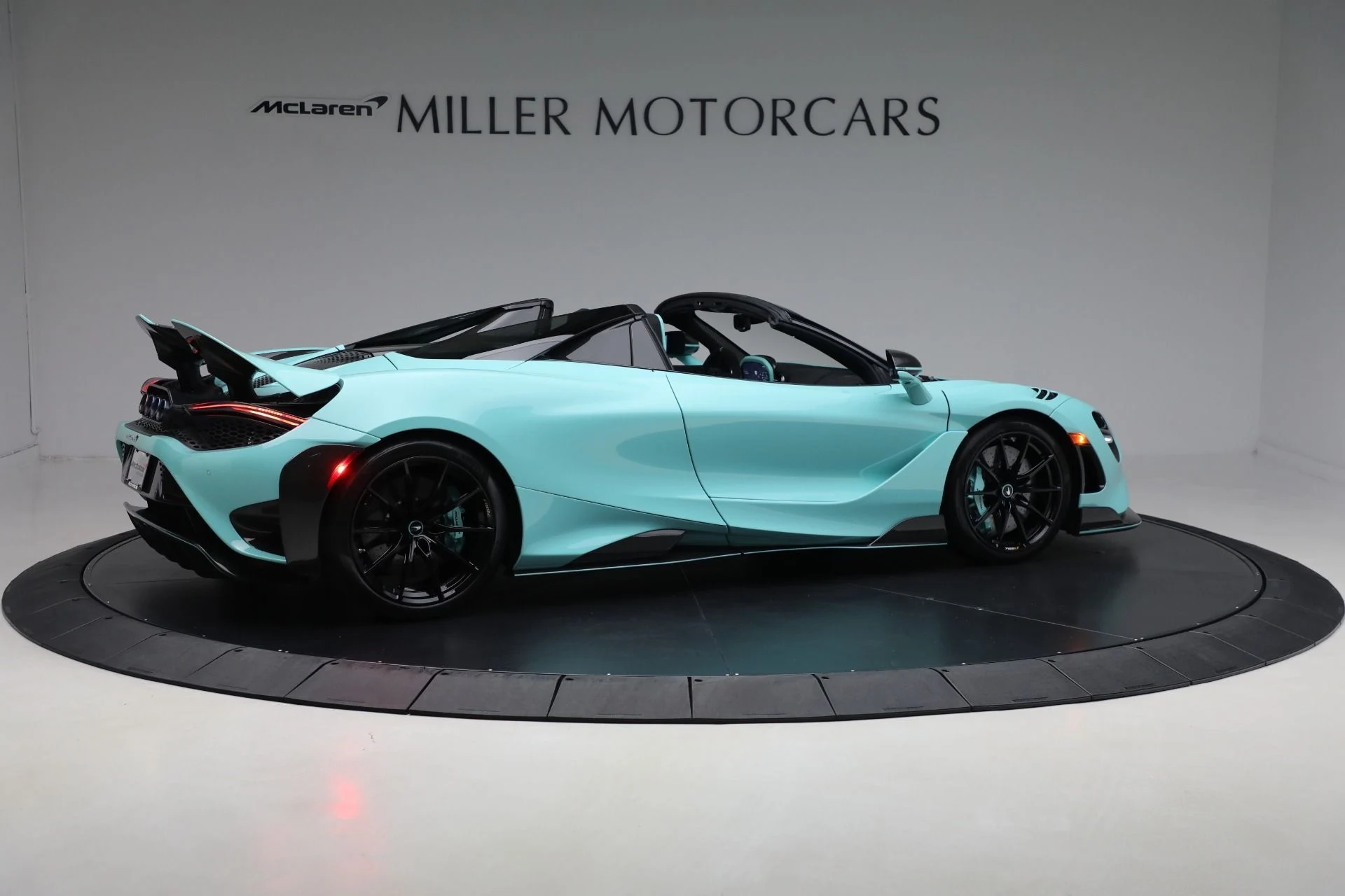 mph007_4031264933_Used_2022_Mc_Laren_765_LT_Spider_e2ee0223b6