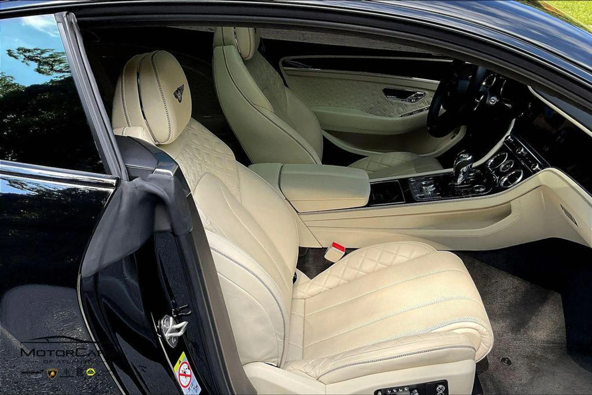 mph007_4031814687_7f_EZ_8be_AV_Tgh_KN_07_PROL_06_Jas_35ae3acf22