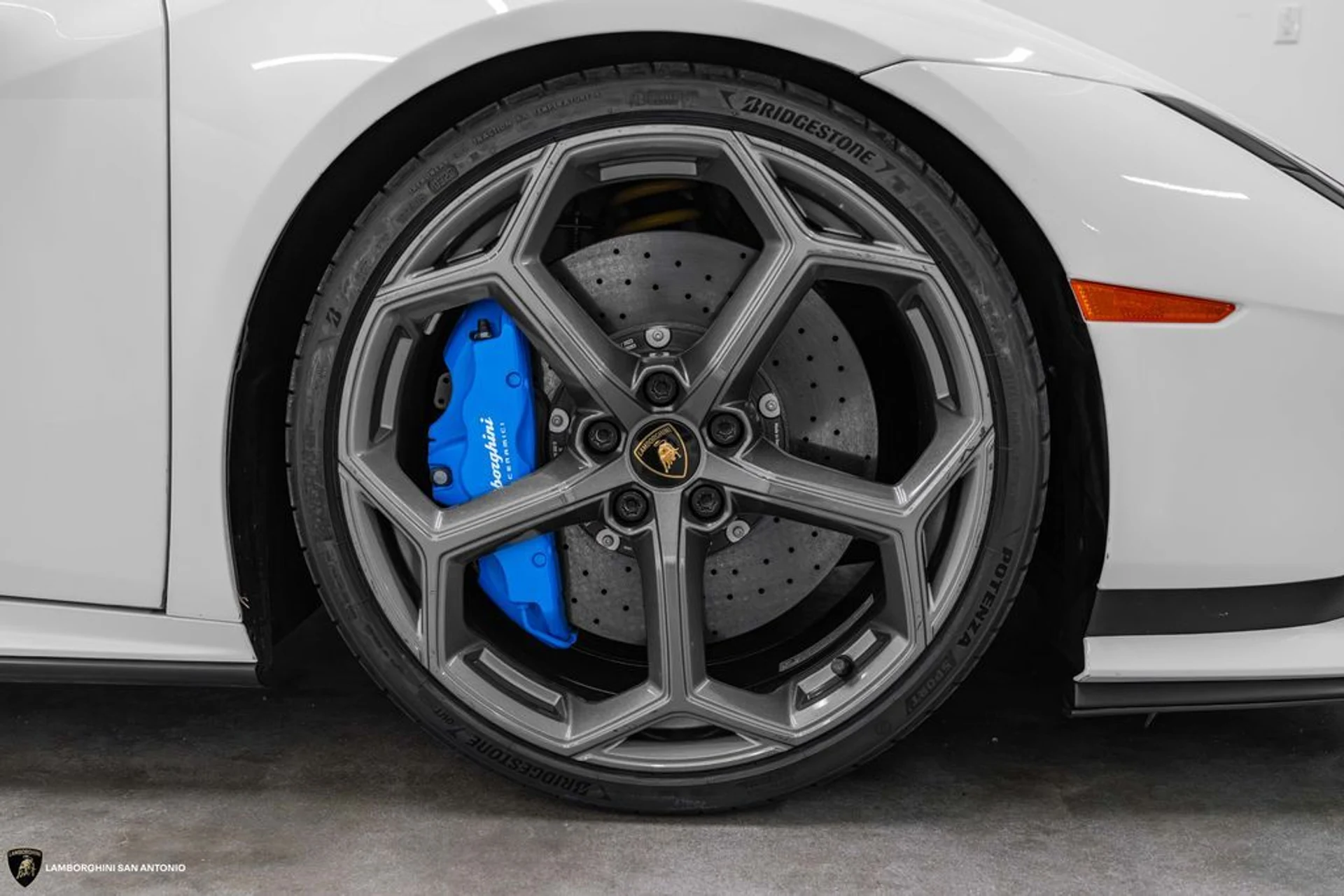 mph007_4041683422_7e939f82daf4ad8ba2b479ce31c07970x_f7b06cf9ae