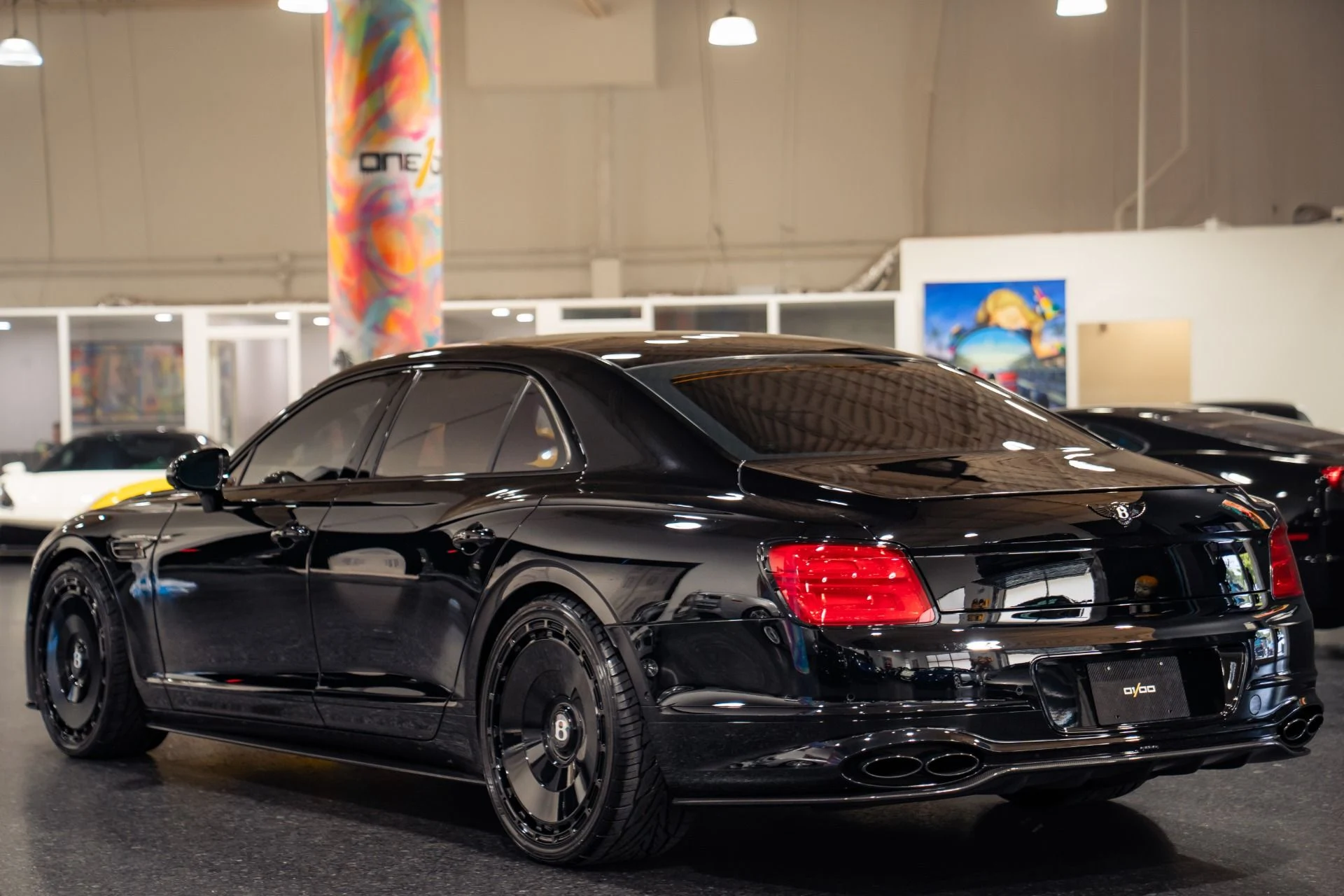 mph007_4048488424_Used_2023_Bentley_Flying_Spur_Azure_1787341097_8dd3eb724b