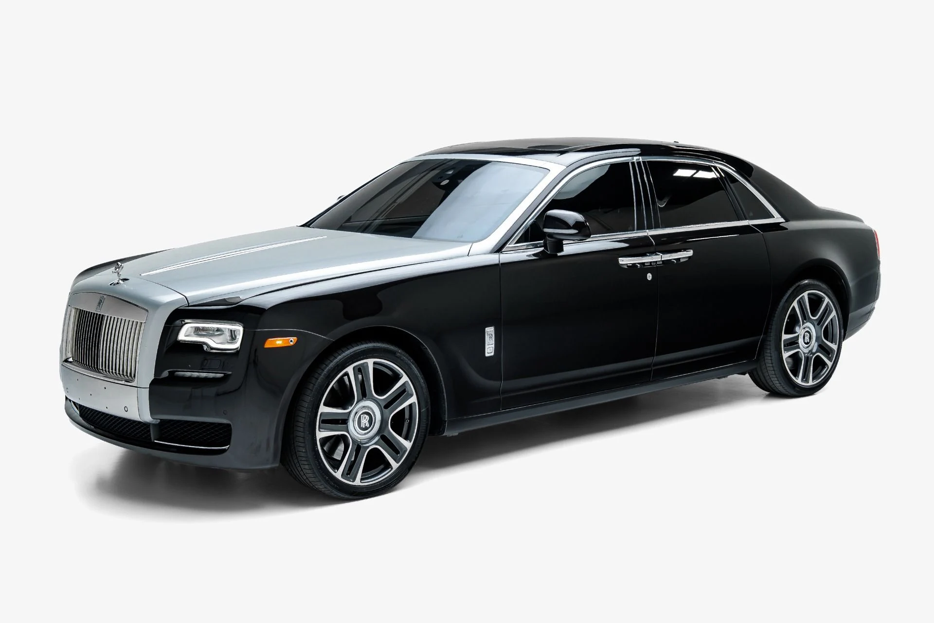 mph007_4070754463_Used_2016_Rolls_Royce_Ghost_1790722750_fdadf98a13