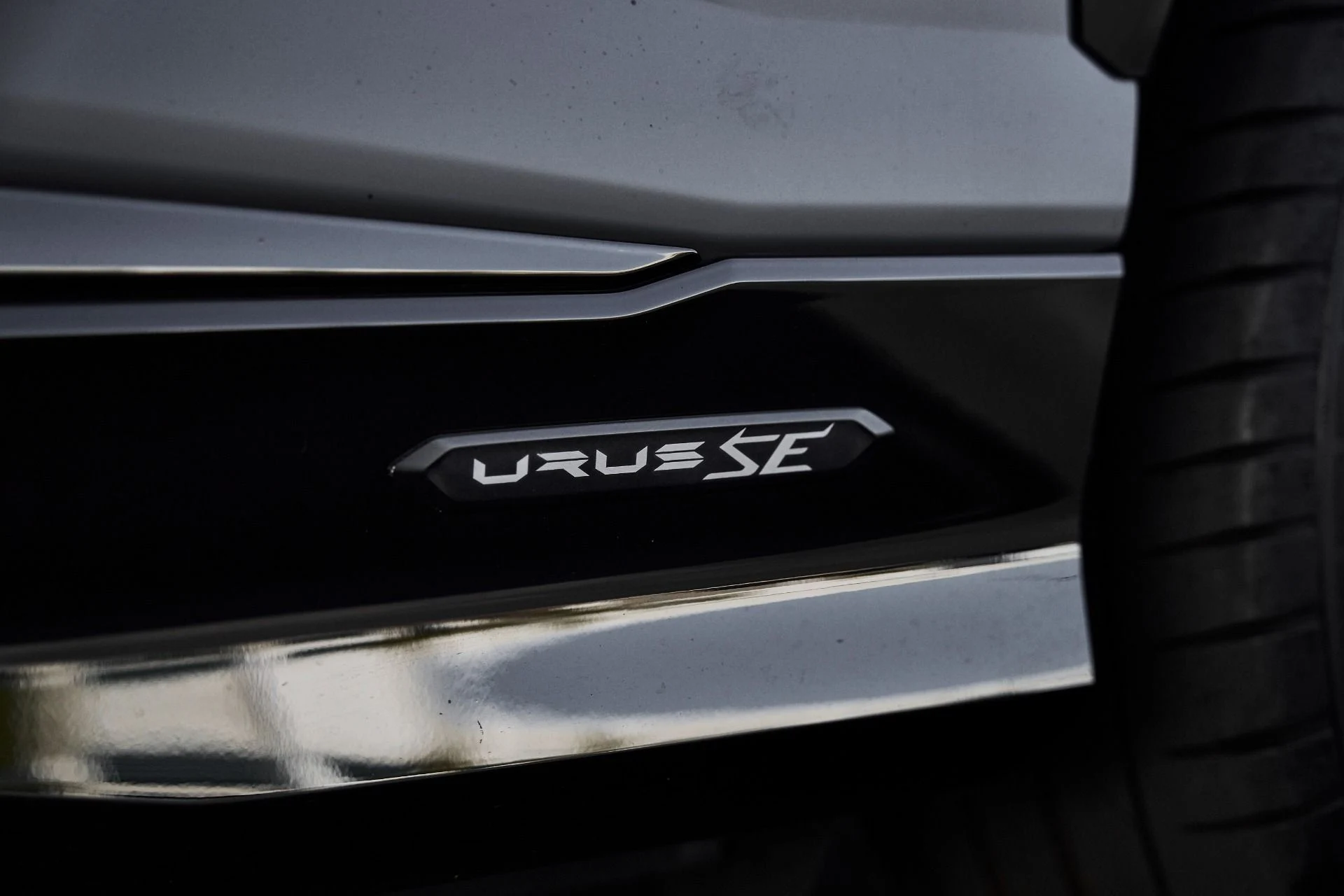 mph007_4072180154_Used_2025_Lamborghini_Urus_SE_1778289184_9c89530ae3