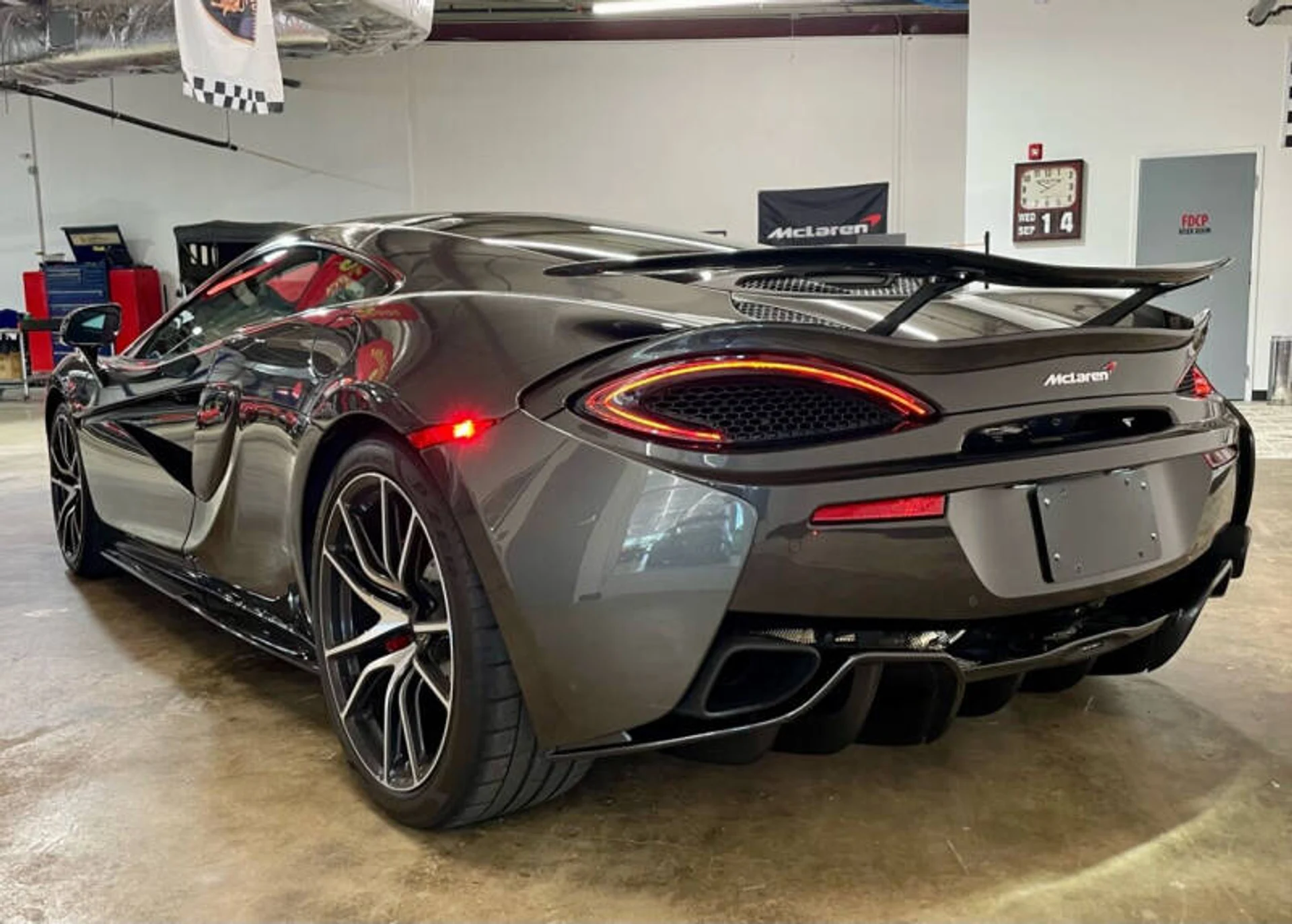 mph007_4073612242_2017_mclaren_570gt_base_2dr_coupe_a8e013bfb5