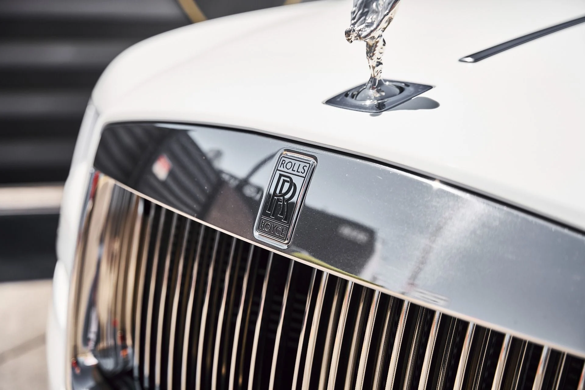 mph007_4074005031_Used_2014_Rolls_Royce_Wraith_Base_1782842375_7fdd098cea