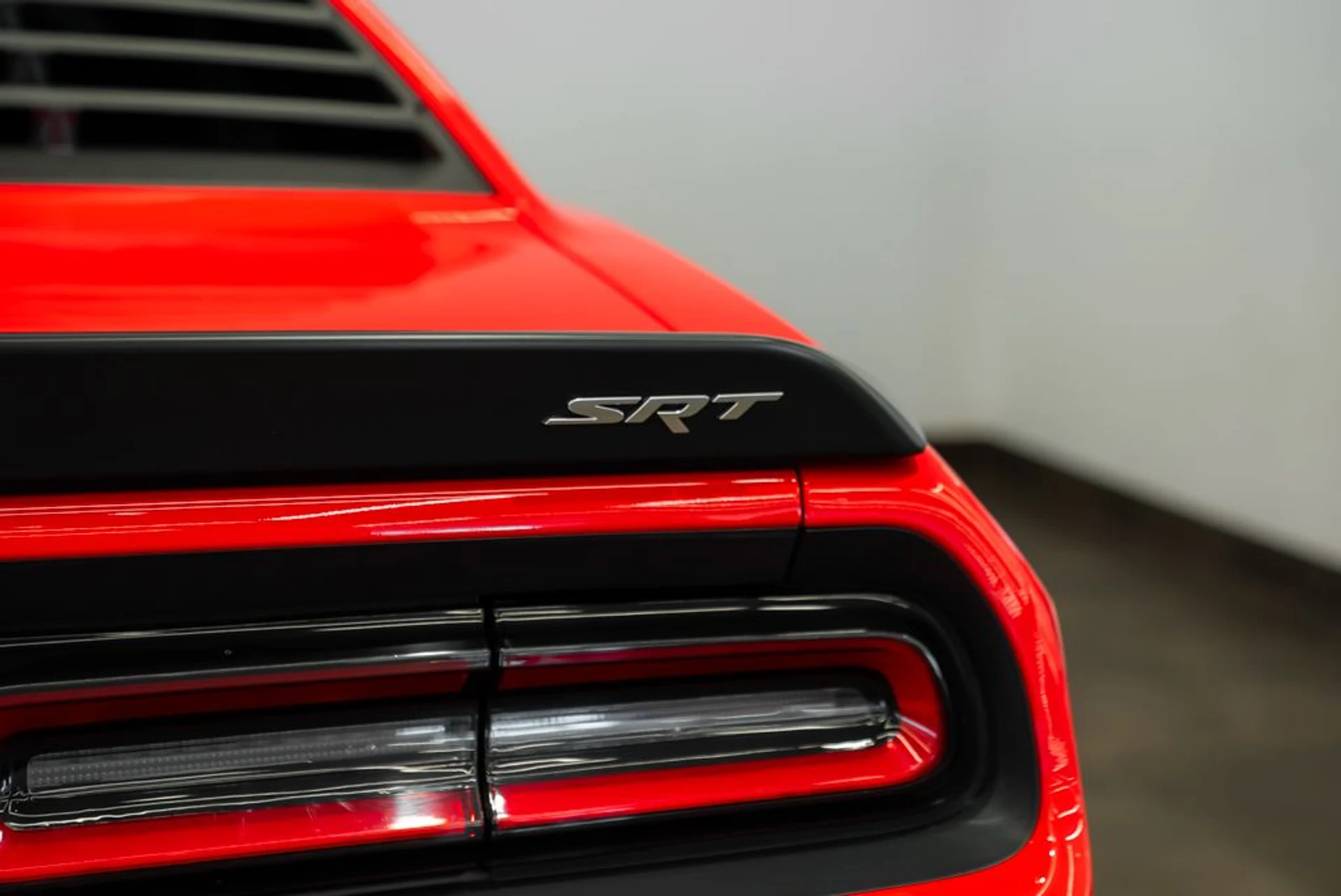 mph007_4087634645_dodge_challenger_2018_jpg_v_1775587595_573c768a9d