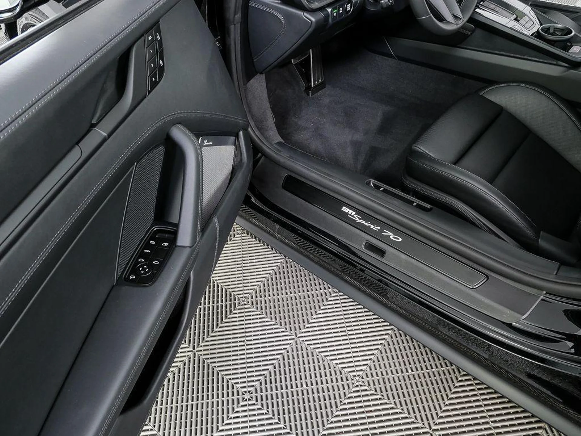 mph007_4097804513_h_NY_Yl_R7_Kotaw5_Fkgivp_Zya_Zx_CBM_dd6f96d235