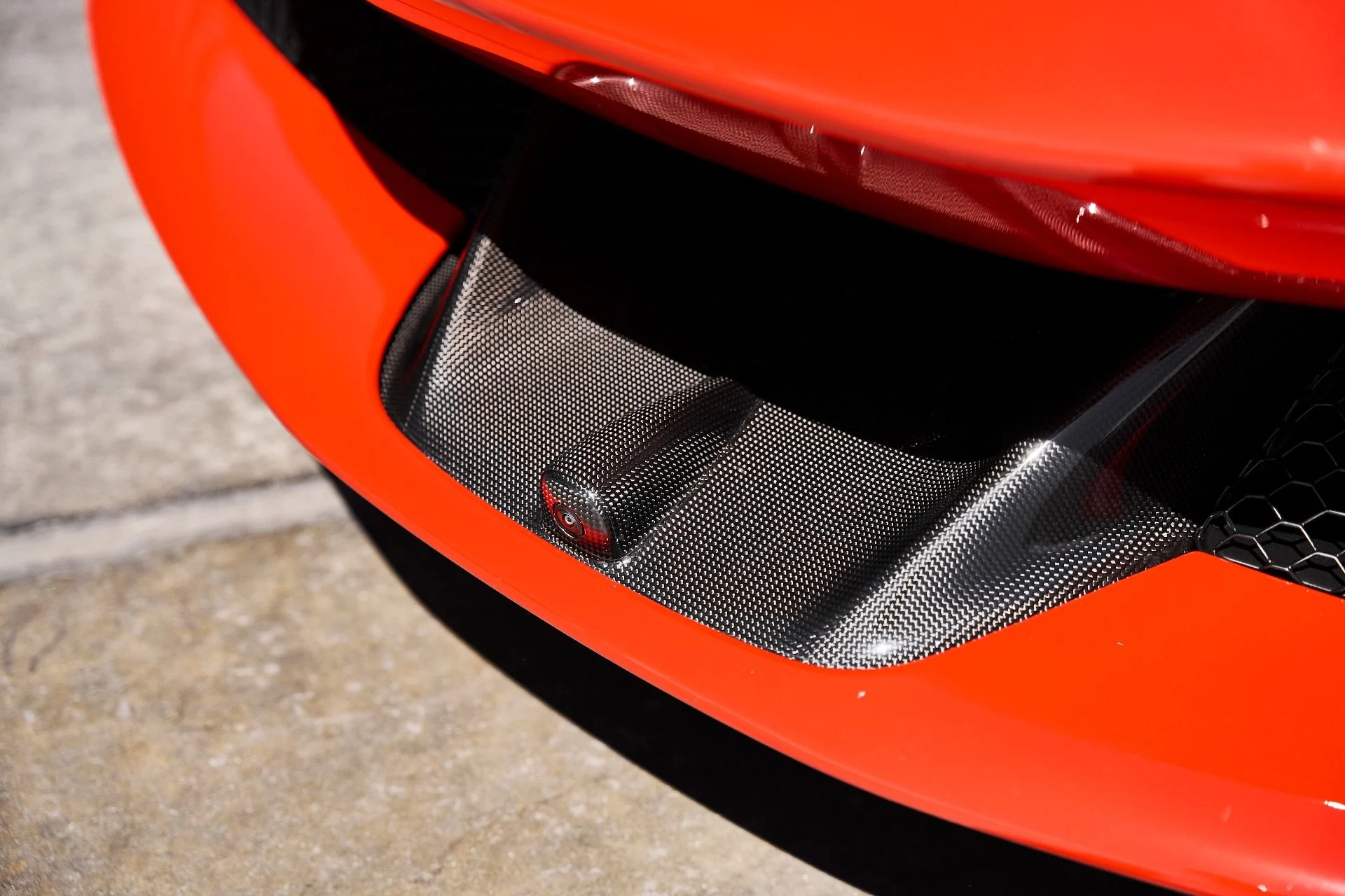 mph007_4103375536_Used_2025_Ferrari_SF_90_Spider_Base_1776296436_493606c4ab