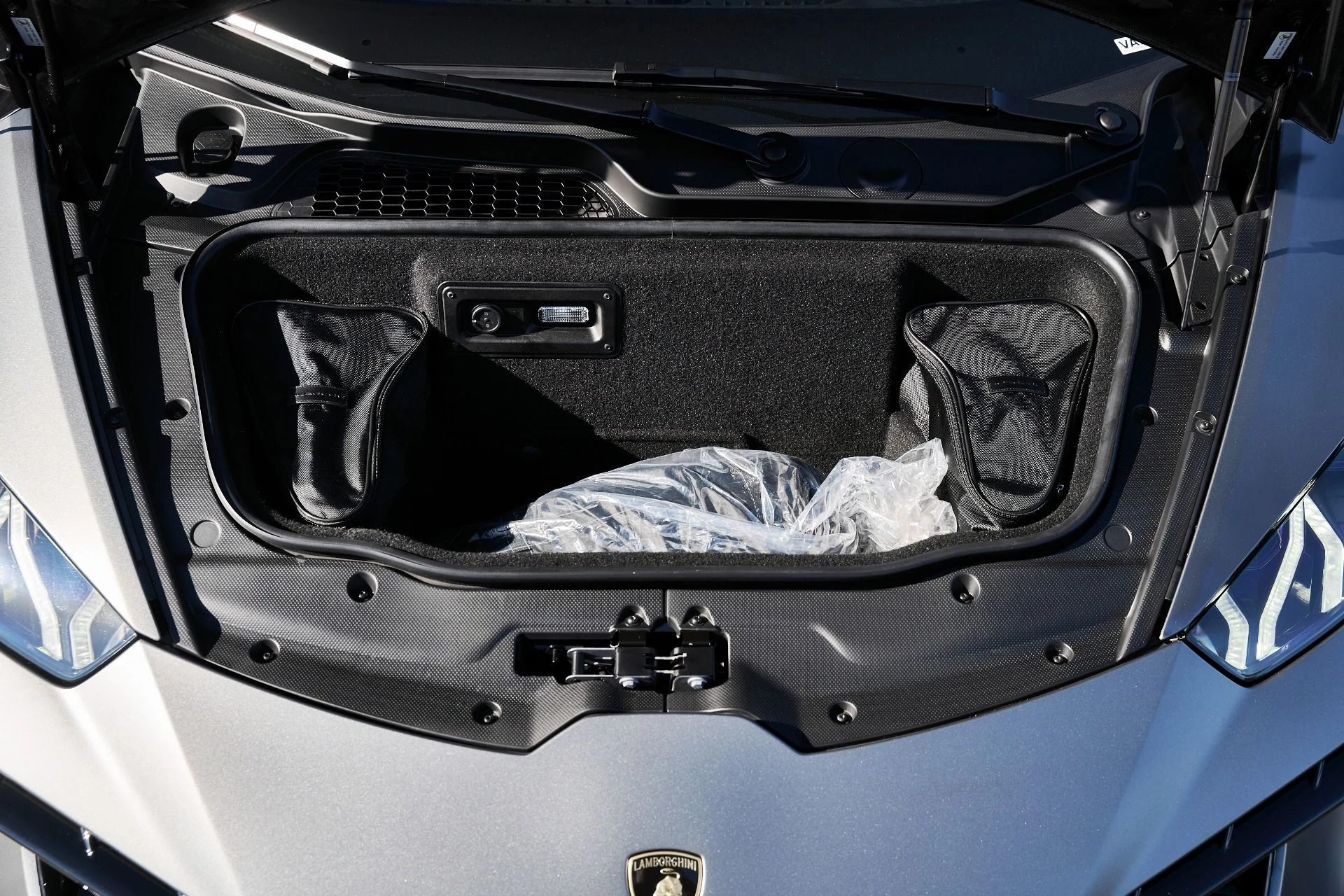 mph007_4108875891_Used_2023_Lamborghini_Huracan_Tecnica_Base_1766024538_be3df52da6