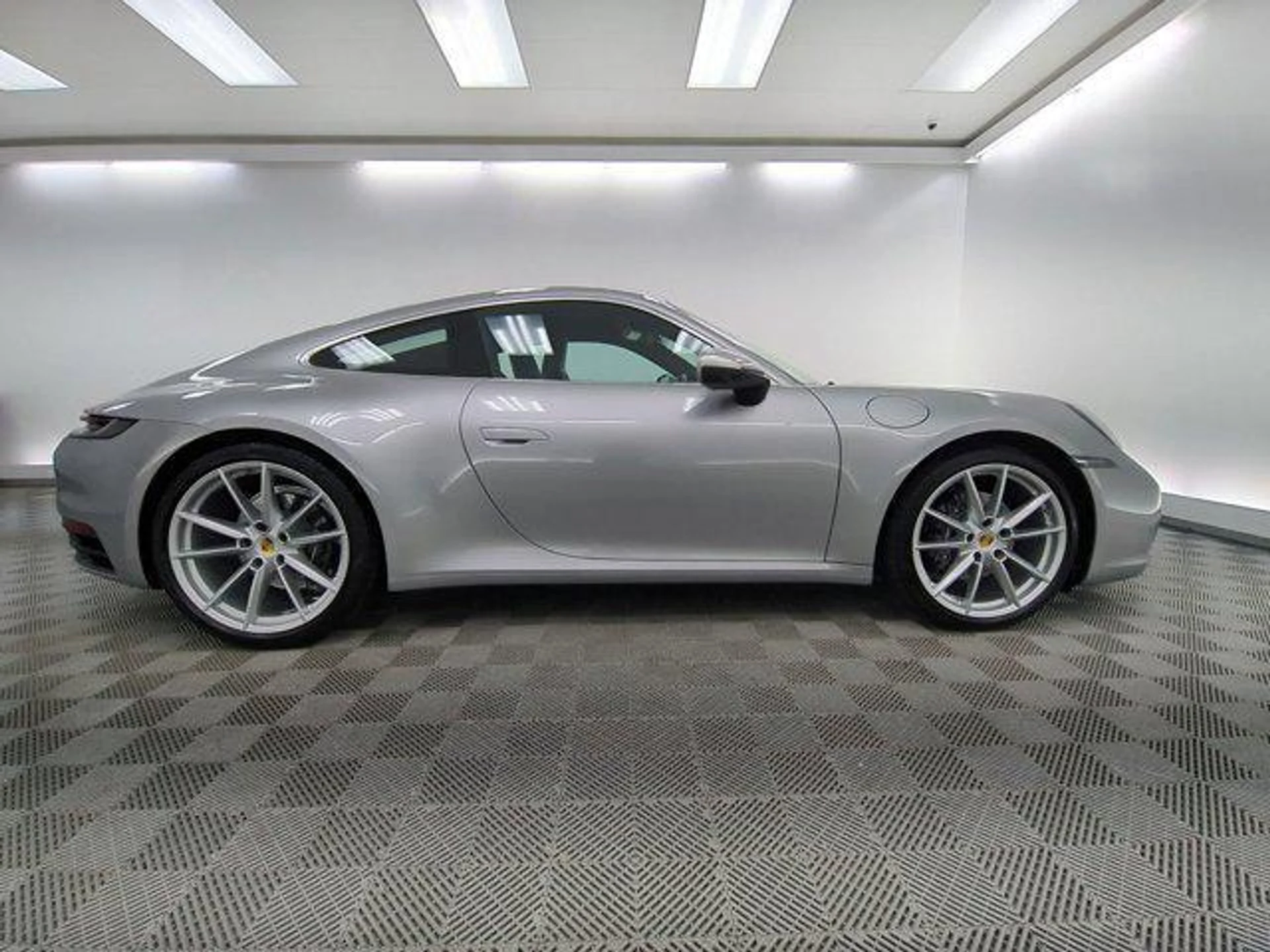 mph007_4115776569_rj_Yh_Q3_QS_5bb0_O97j_Qd_XG_Vn_Ngs0_0cb1ee4673