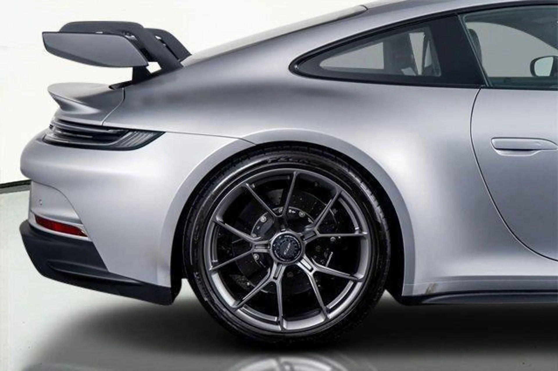 mph007_4117775100_WW_6d2ax_T_Hzw7howz28_Xo6_Bu1_FW_4_aa78ca8b27