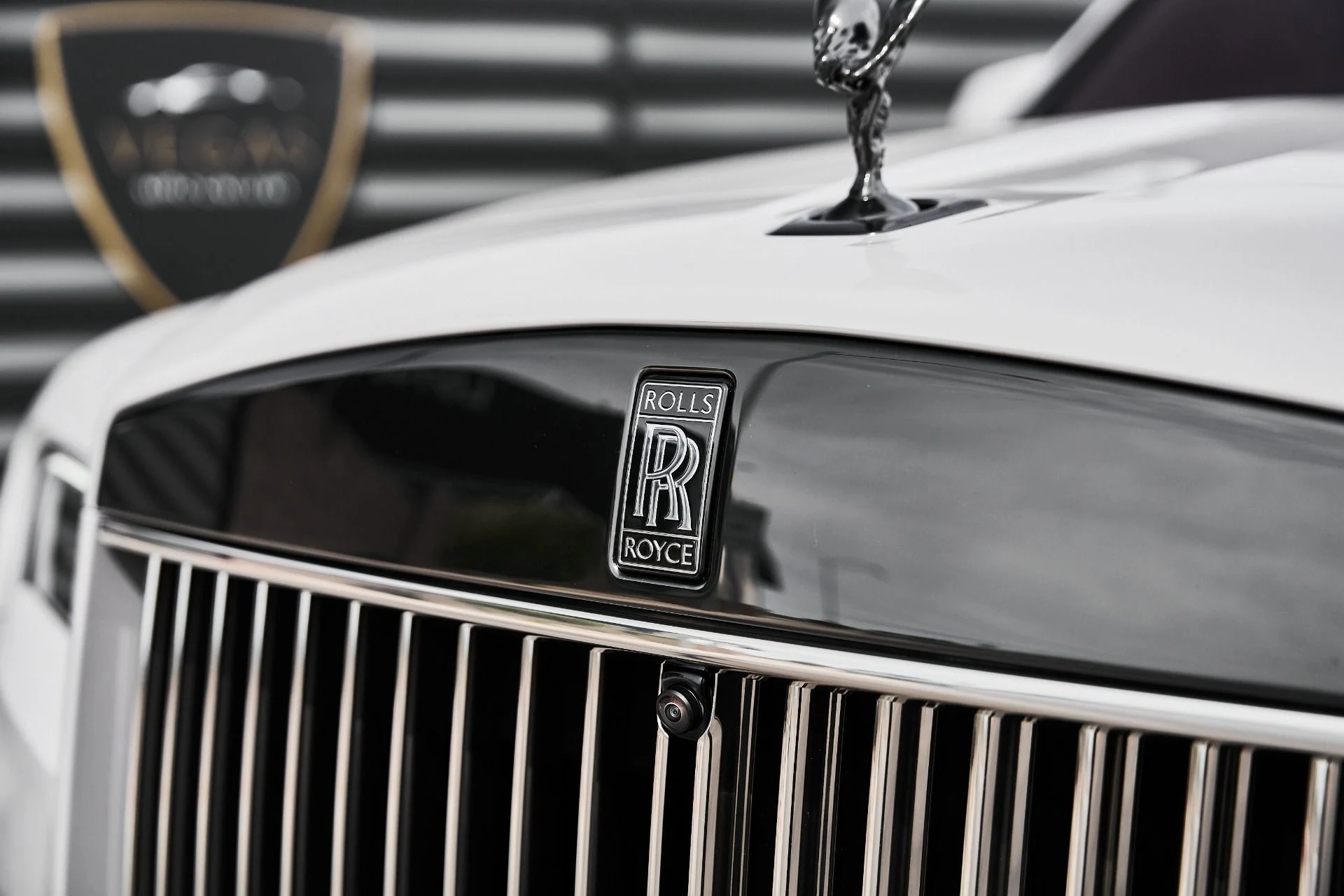 mph007_4117936096_Used_2025_Rolls_Royce_Cullinan_Black_Badge_1774912448_7b097e01bd