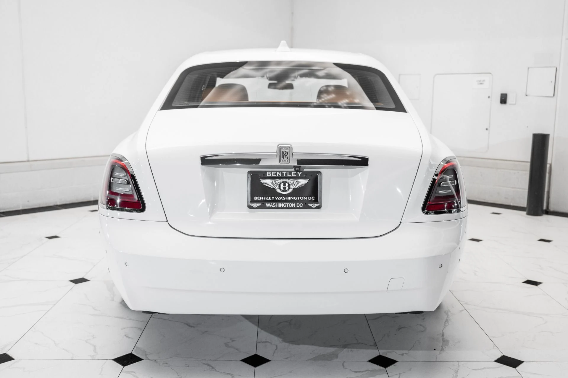 mph007_4119366276_Used_2021_Rolls_Royce_Ghost_1753979003_6cae98e14c