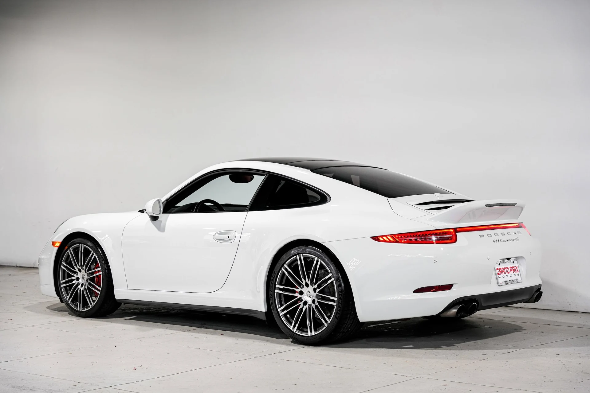 mph007_412708847_0636fa1dc21403896143ca63b6f94daax_d001793d55