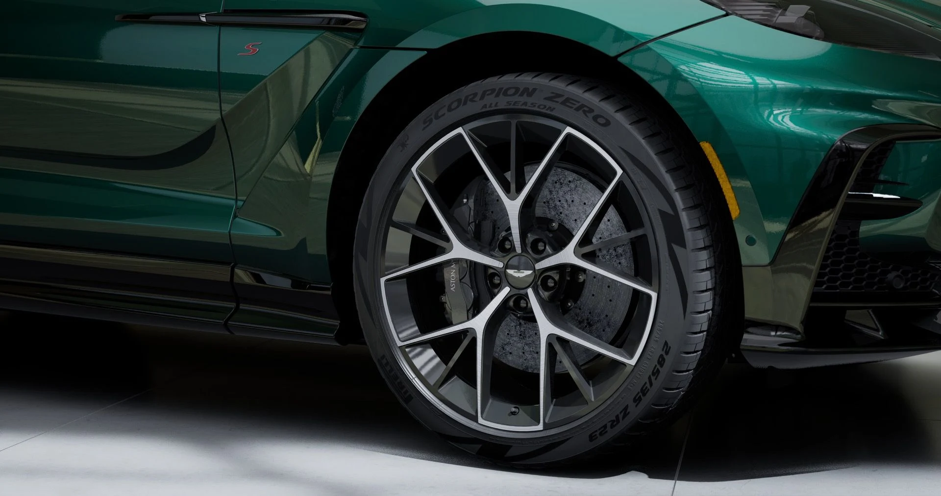 mph007_4136211700_New_2026_Aston_Martin_DBX_S_1791461014_3dfbb0b51b