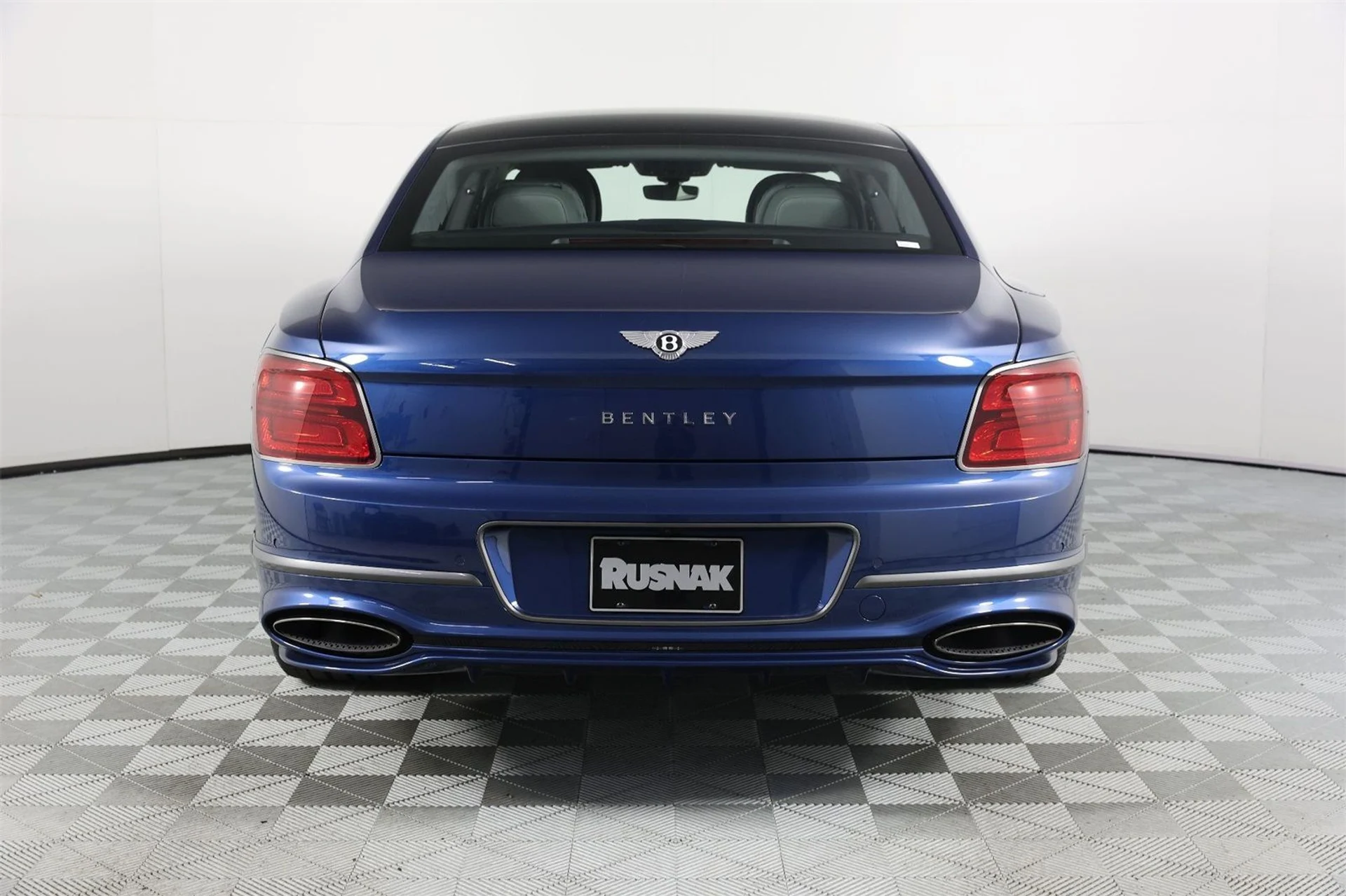 mph007_4147665783_ff29f84c9e3c2121799451b6dc953f25_1f9854bff1