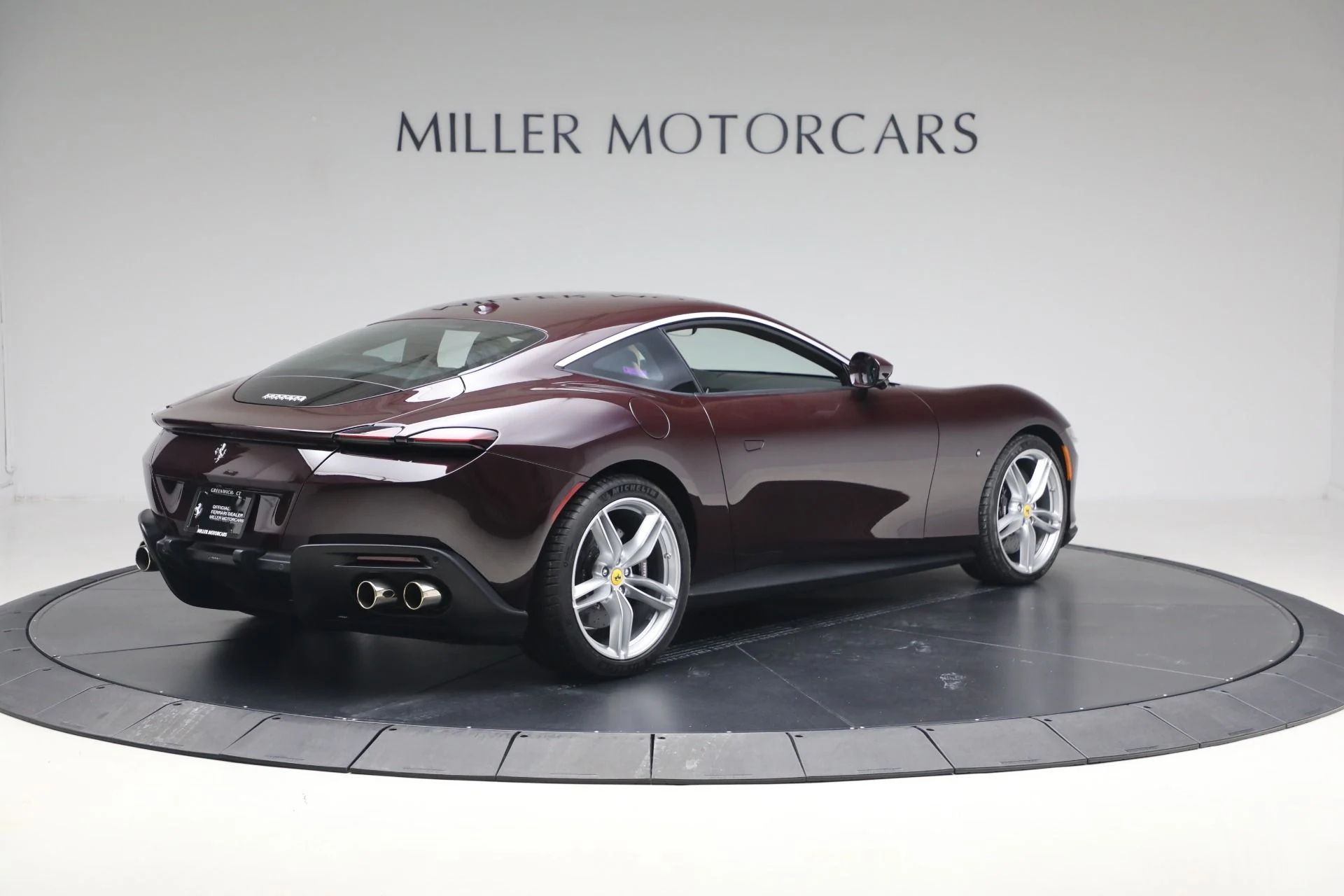 mph007_4167170572_Used_2023_Ferrari_Roma_1767375733_a5433e5318