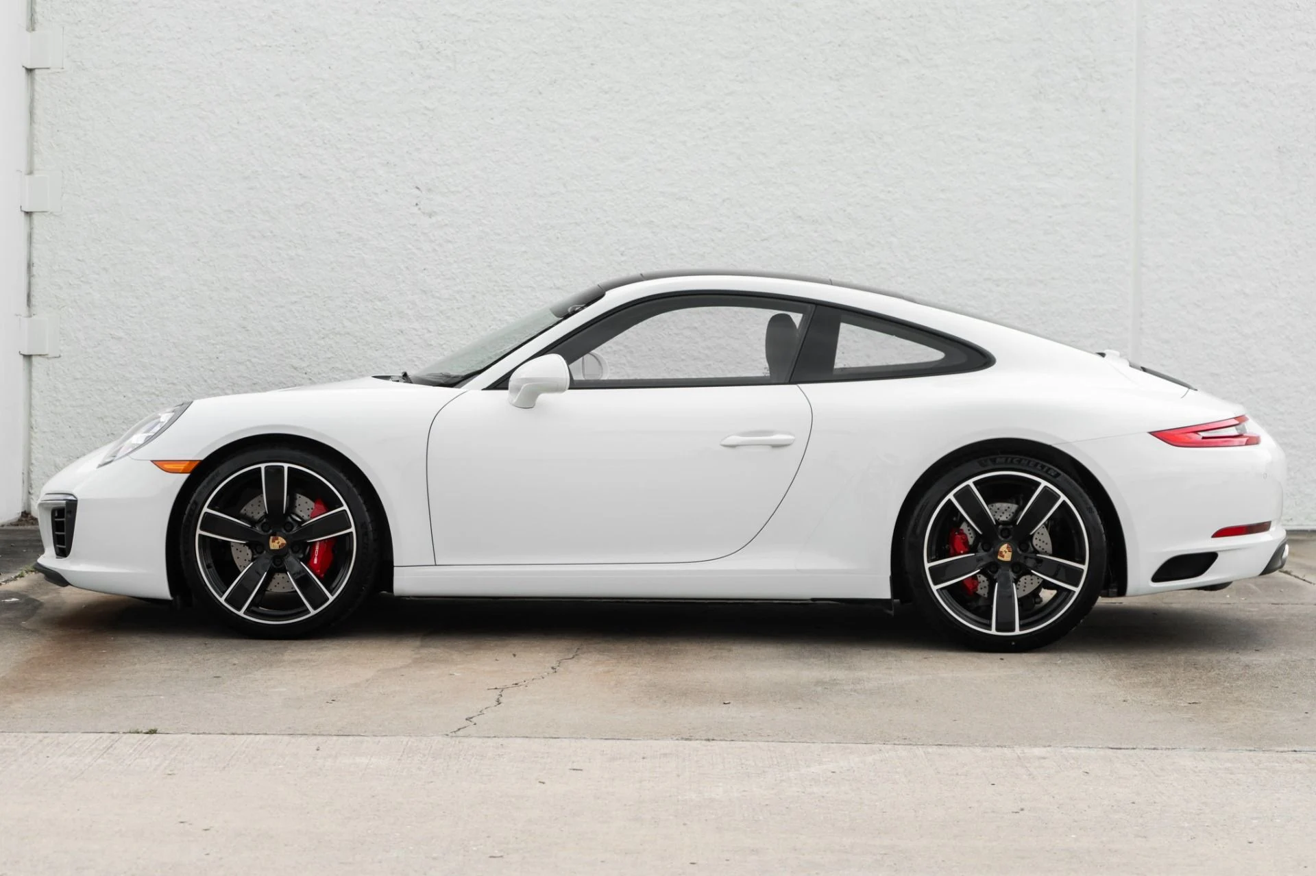mph007_4168583338_Used_2018_Porsche_911_Carrera_S_1778021411_d11b0ce255