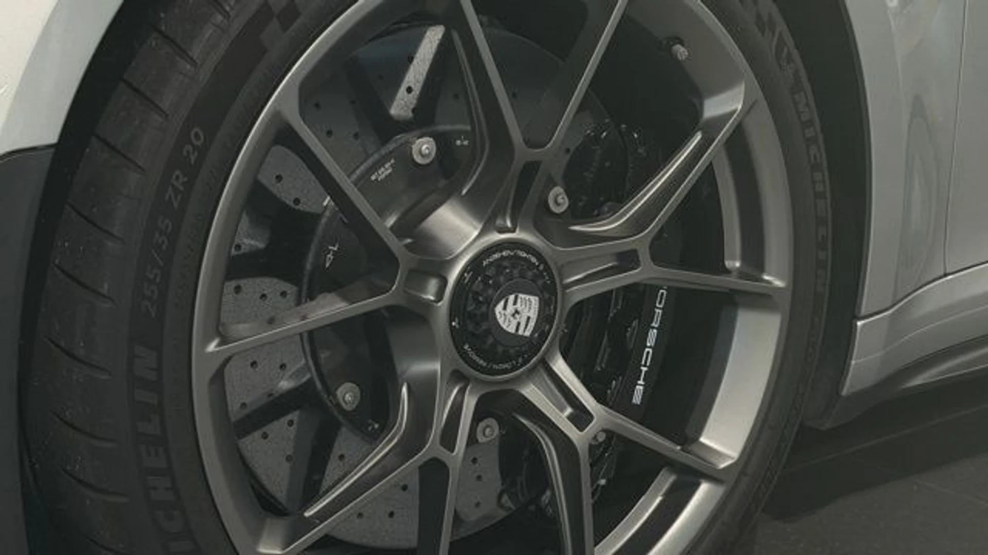 mph007_4175728556_676a4fc0a15ddc92634d7baaf16ff47bx_eb547d0d25