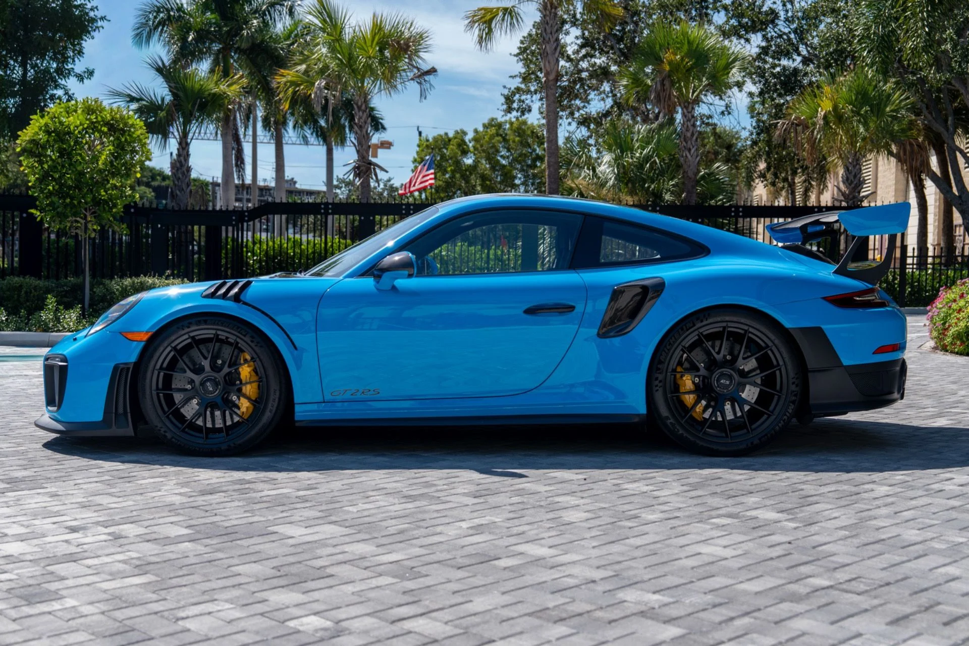 mph007_4180002930_Used_2018_Porsche_911_GT_2_RS_1791309725_f634c2c2b0