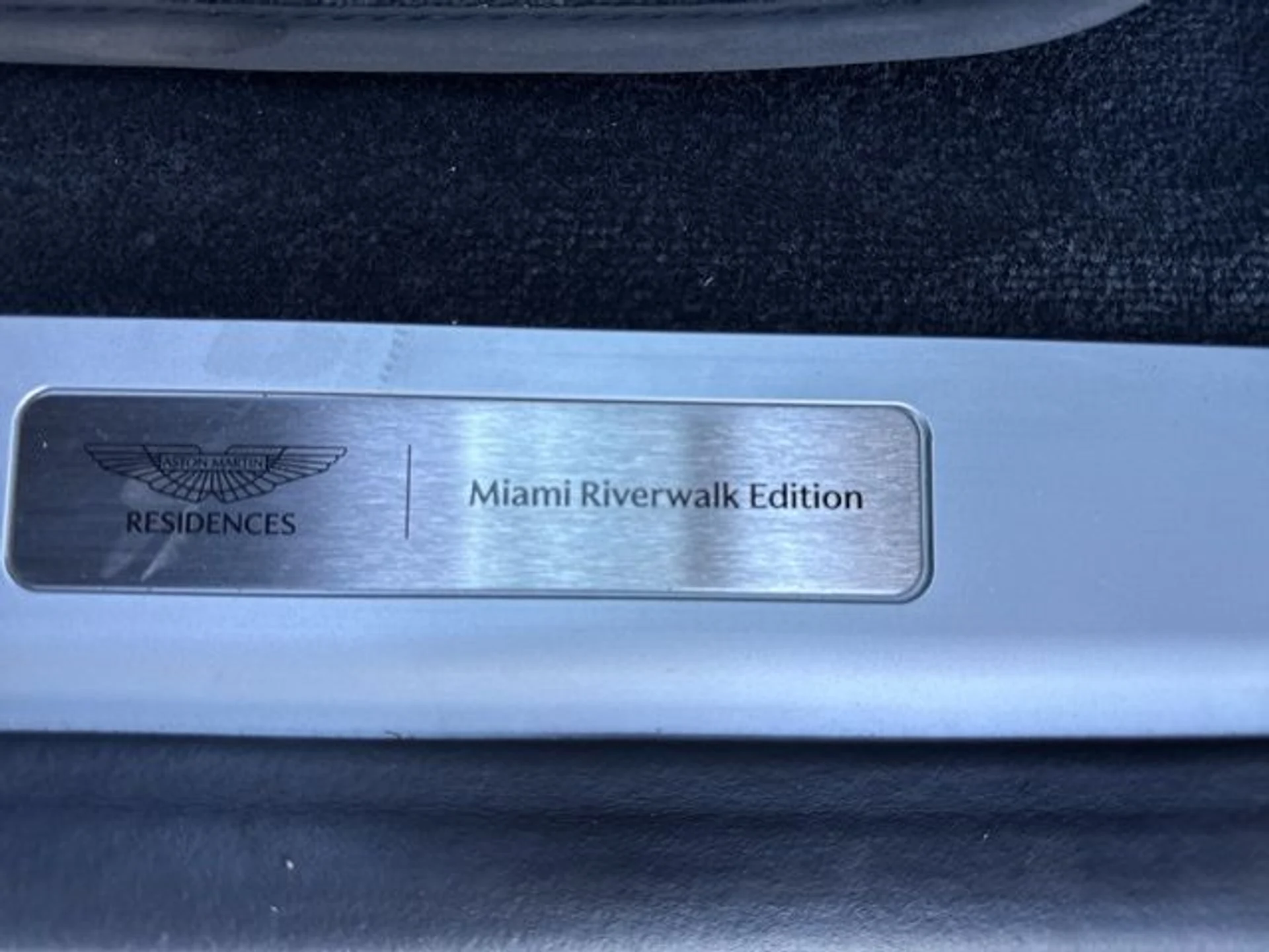 mph007_4188730139_1ff0ea5846416cd0abfe5514852358e4x_0b4ee9b1dc