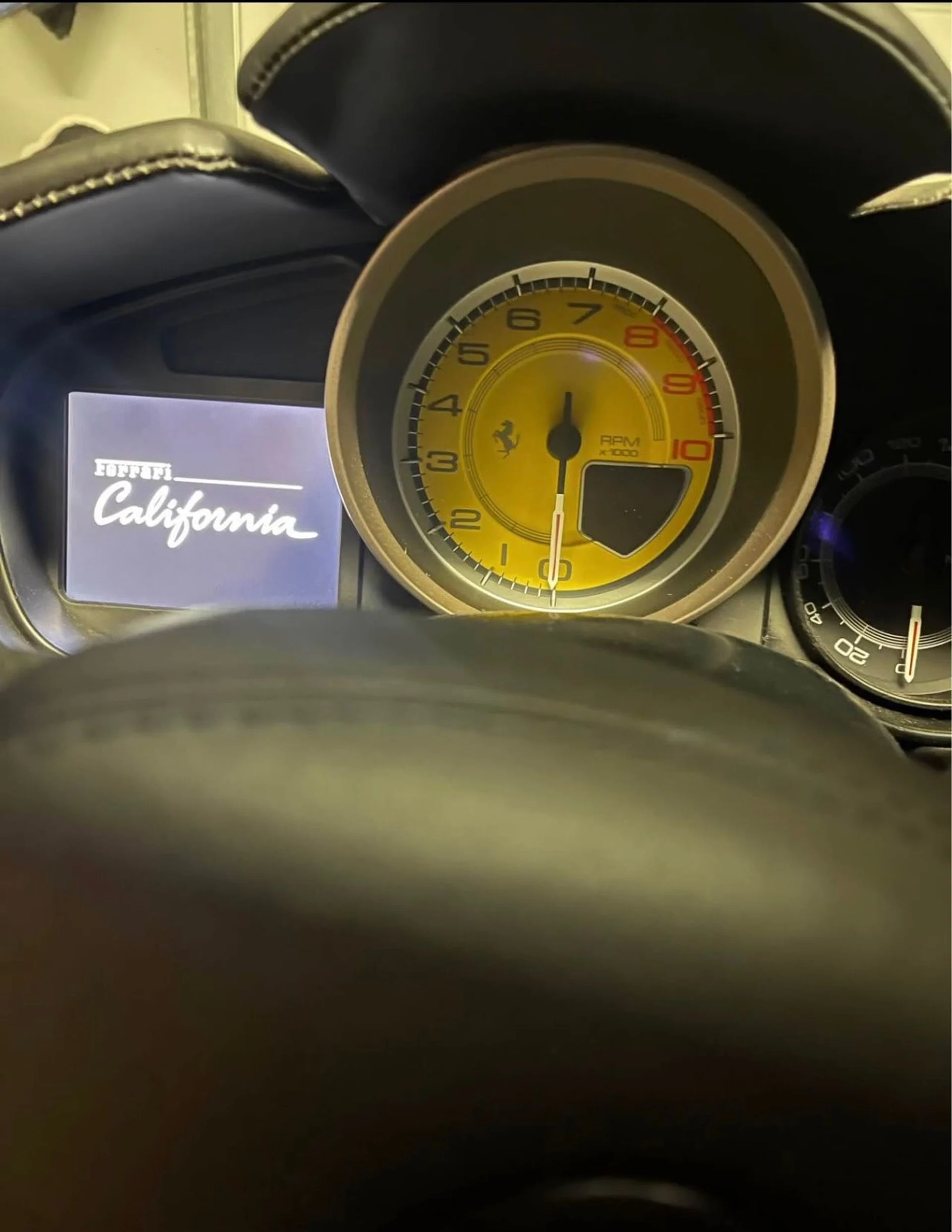 mph007_4215056951_Used_2010_Ferrari_California_1747149632_9cec578f8e