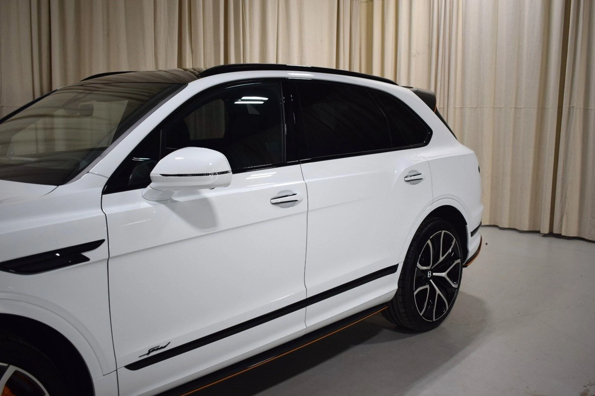 mph007_4218420174_e71a1bb23924c69a744e5b66fb7117f7x_7040c7f697