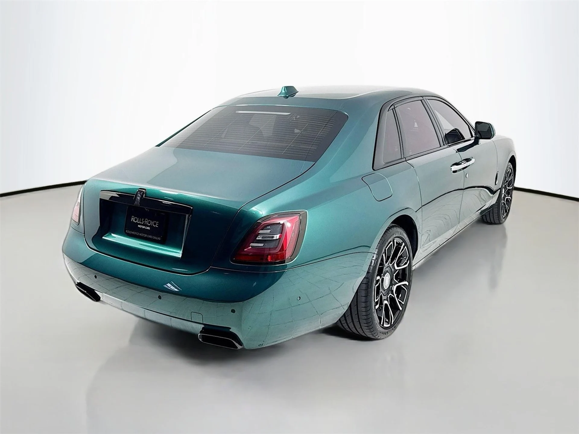 mph007_4219362911_b7fcd7a87f166a3907ca1a7a2e65f3eax_d4ce909156